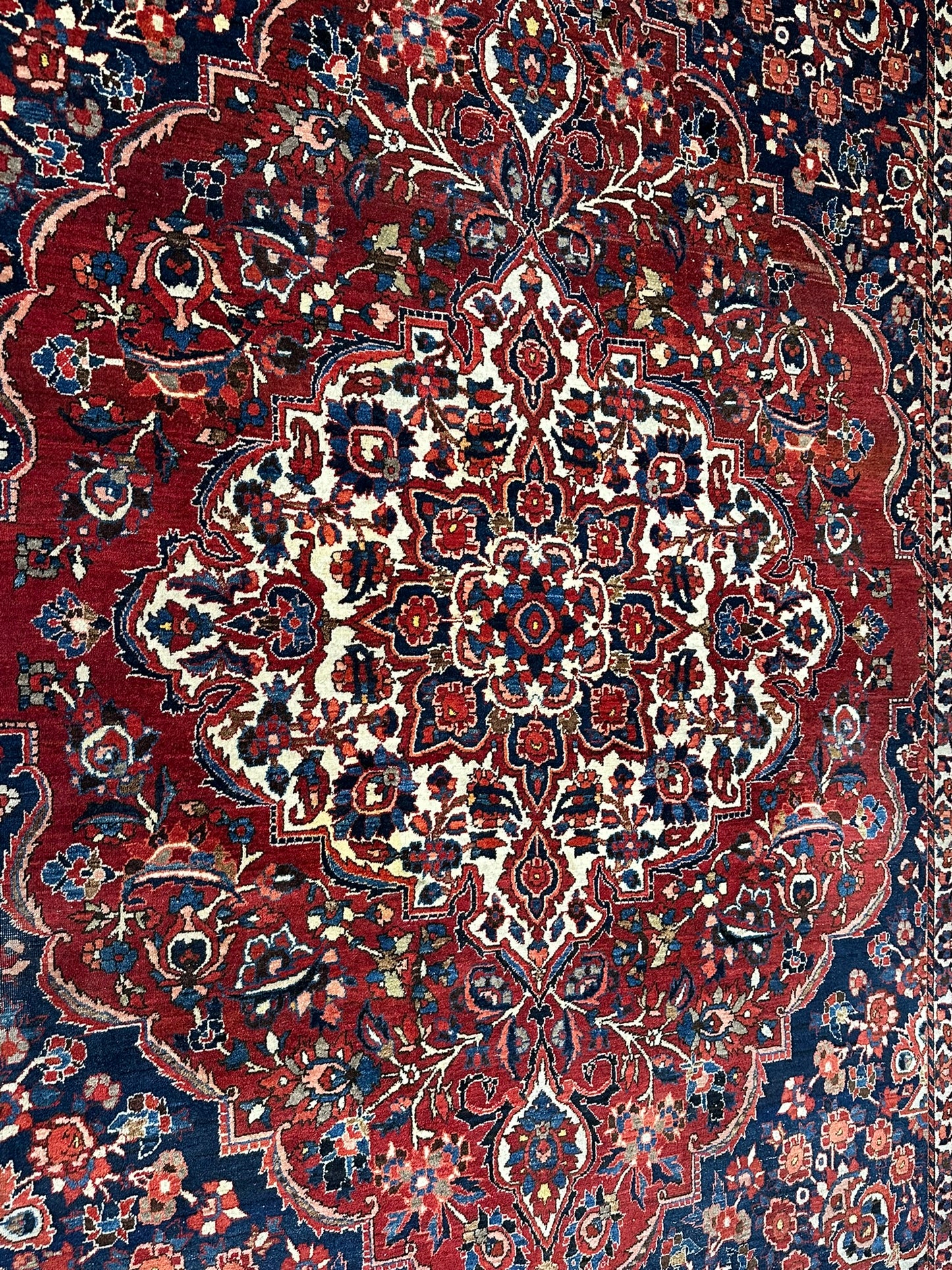Antik Perserteppich handgeknüpft  Bachtiar naturfarben 380x267 cm