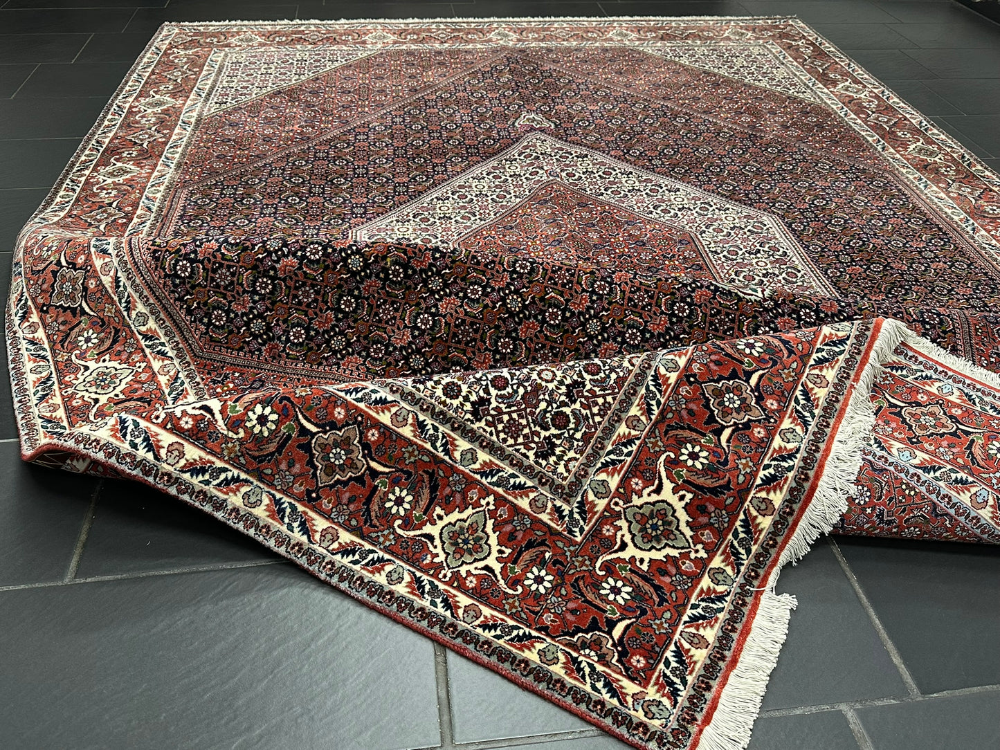 orientteppich handgeknüpft Bidjar Medaillon Korkwolle 348x258 cm