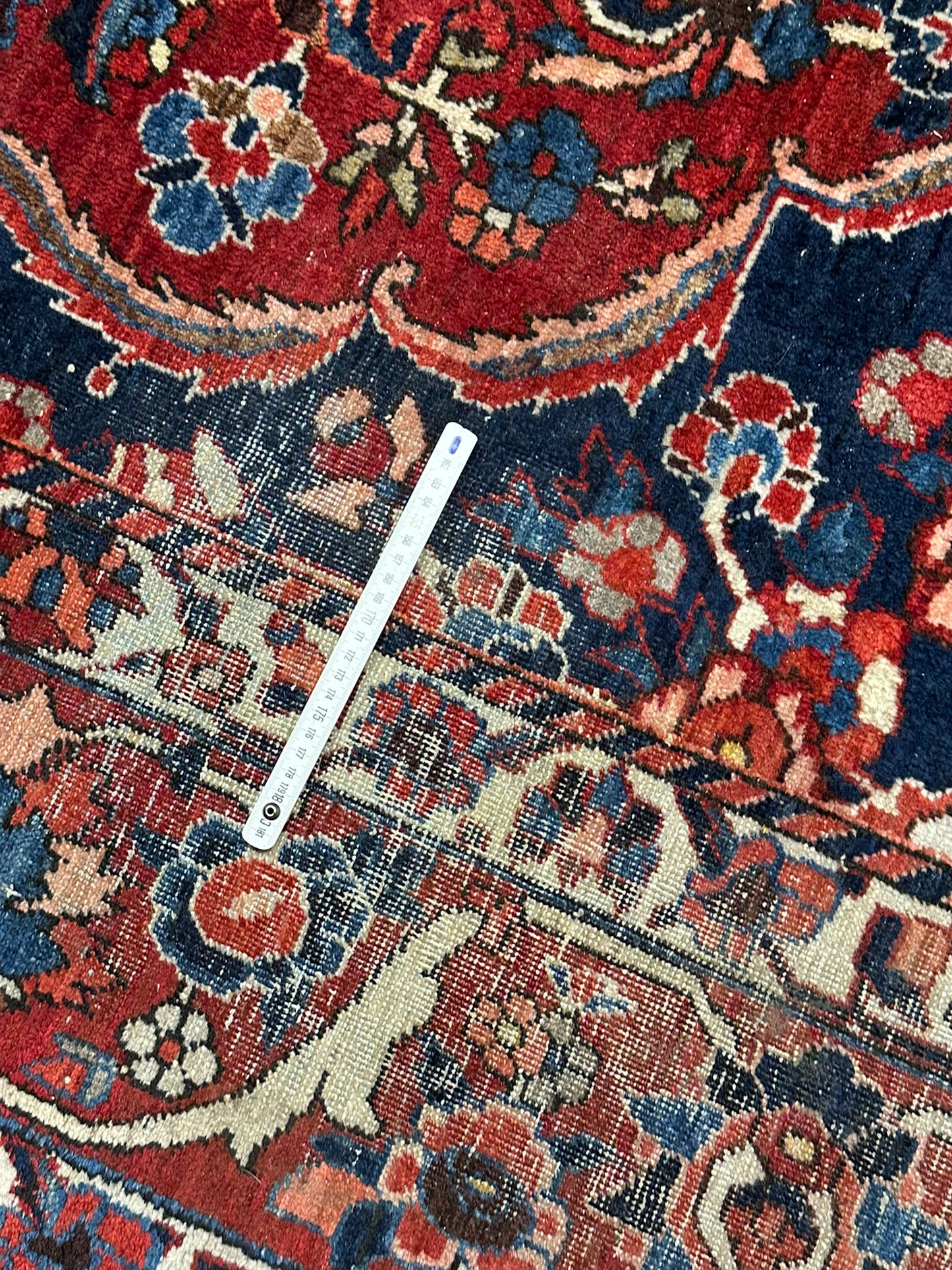 Antik Perserteppich handgeknüpft  Bachtiar naturfarben 380x267 cm