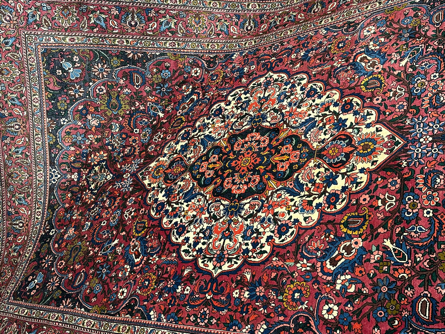 Orientteppich handgeknüpft Bachtiar Naturfarben 308x201 cm