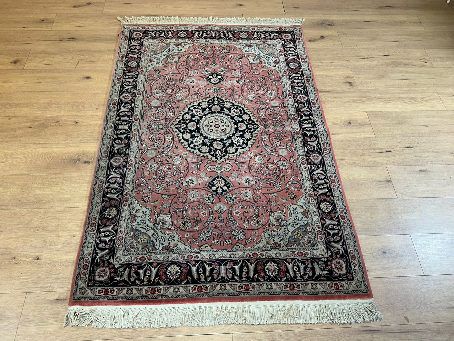 Orientteppich handgeknüpft Täbriz 50 Raj mit Seide 190x125 cm