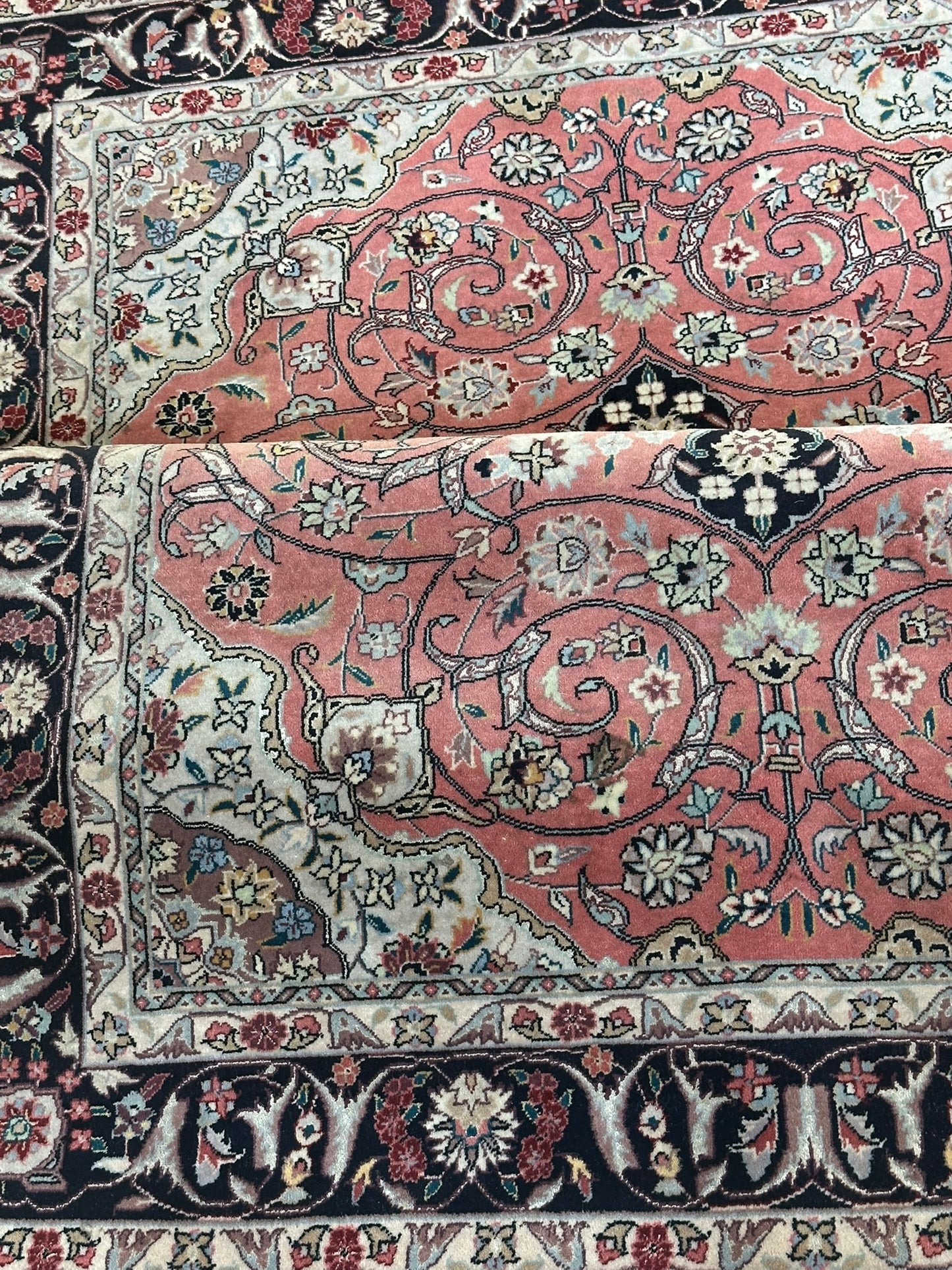 Orientteppich handgeknüpft Täbriz 50 Raj mit Seide 190x125 cm