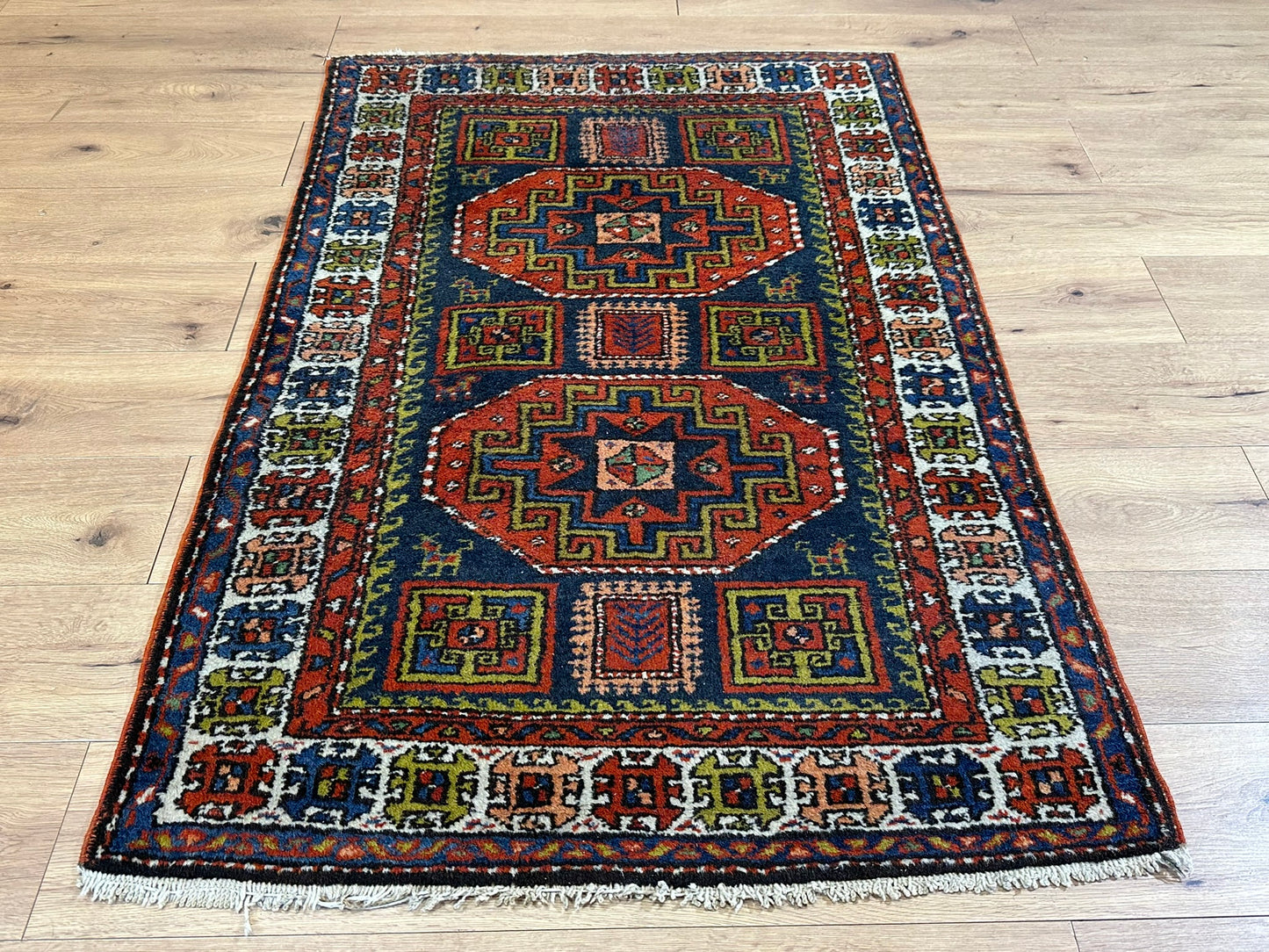 Antik Orientteppich handgeknüpft Kasak Naturfarben 156x100 cm