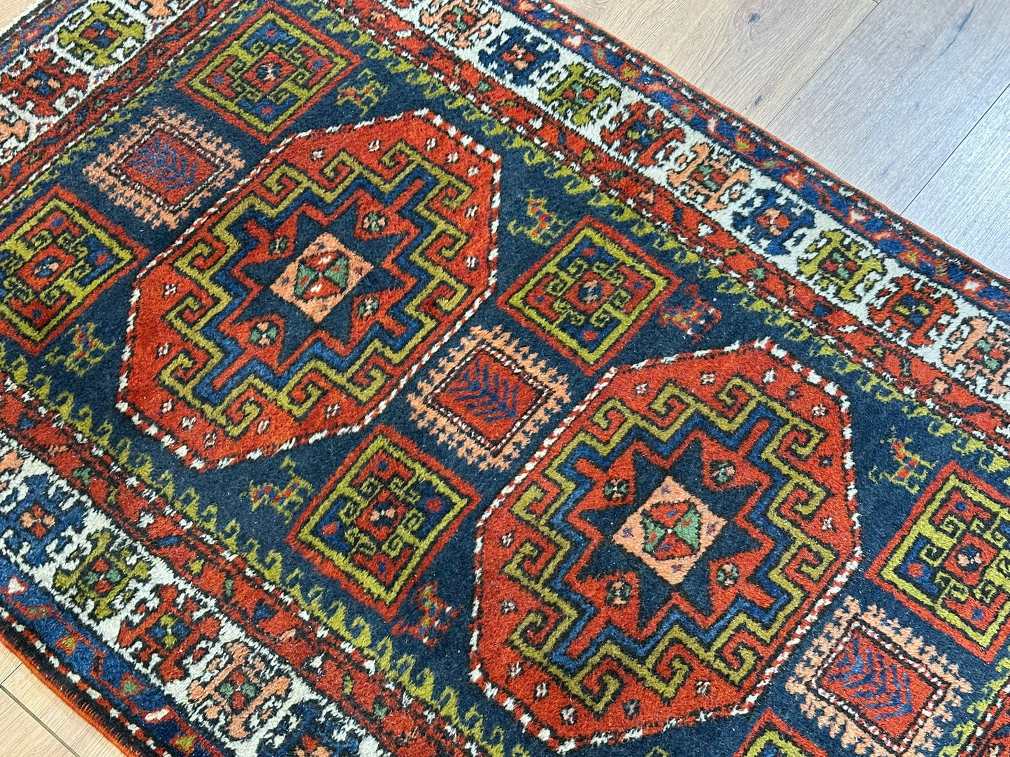 Antik Orientteppich handgeknüpft Kasak Naturfarben 156x100 cm