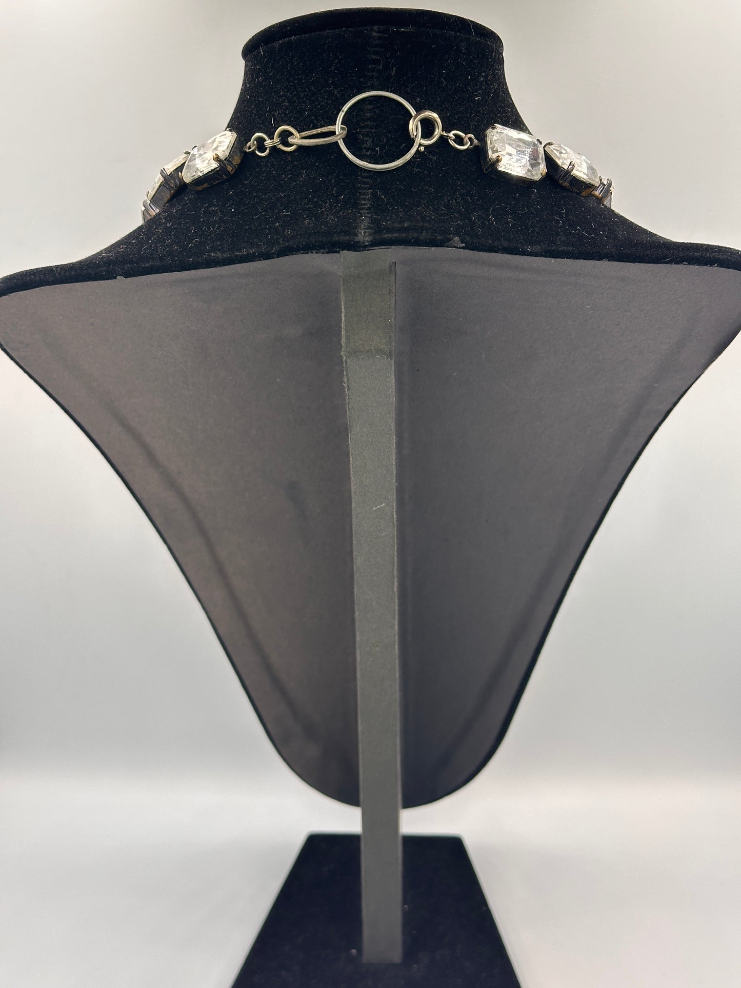 Vintage Kristallglas Halskette mit silberfarbenen Verschluss