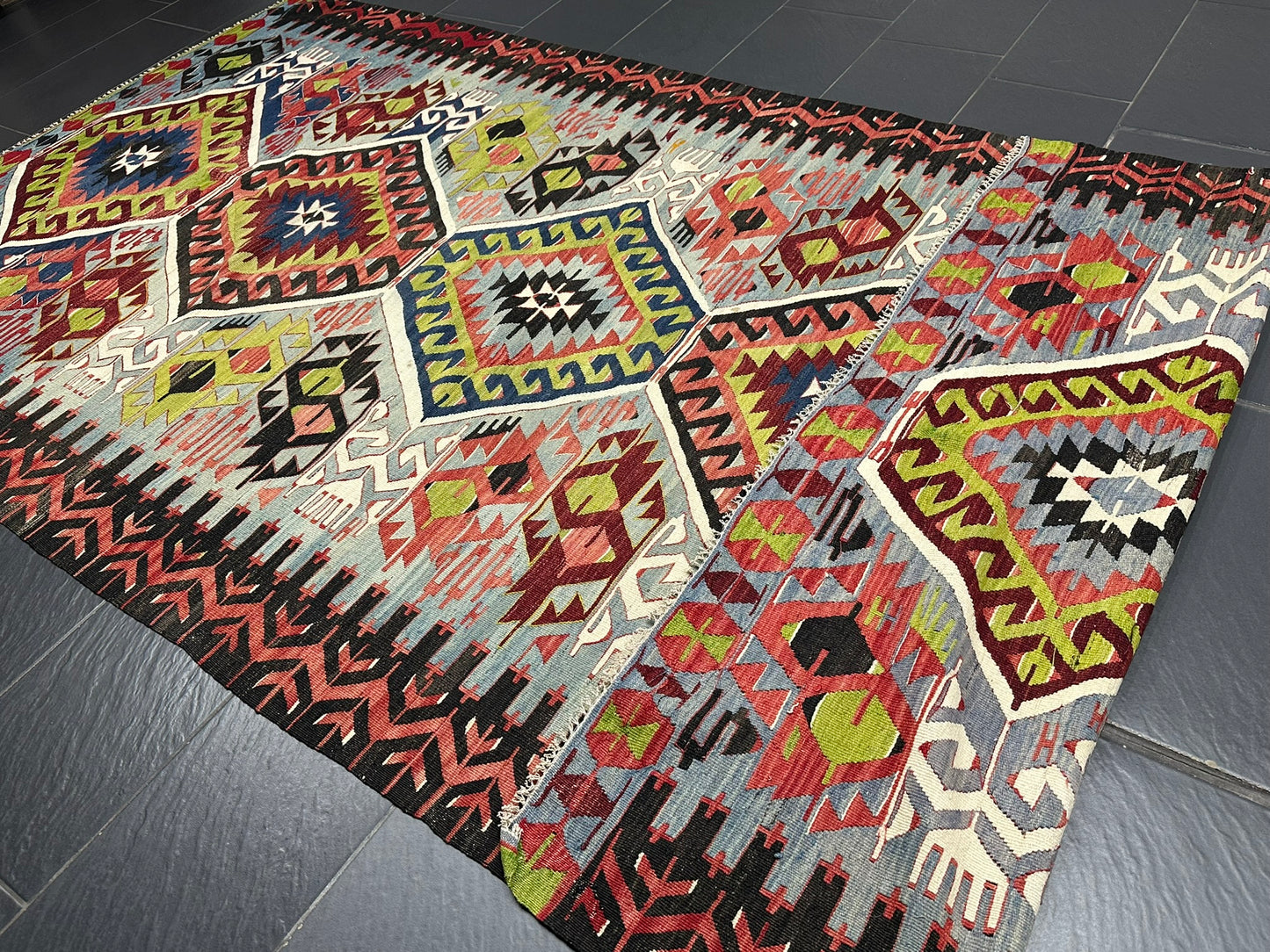 Orientteppich handgeknüpft Antik Kelim Art Deco 334x173