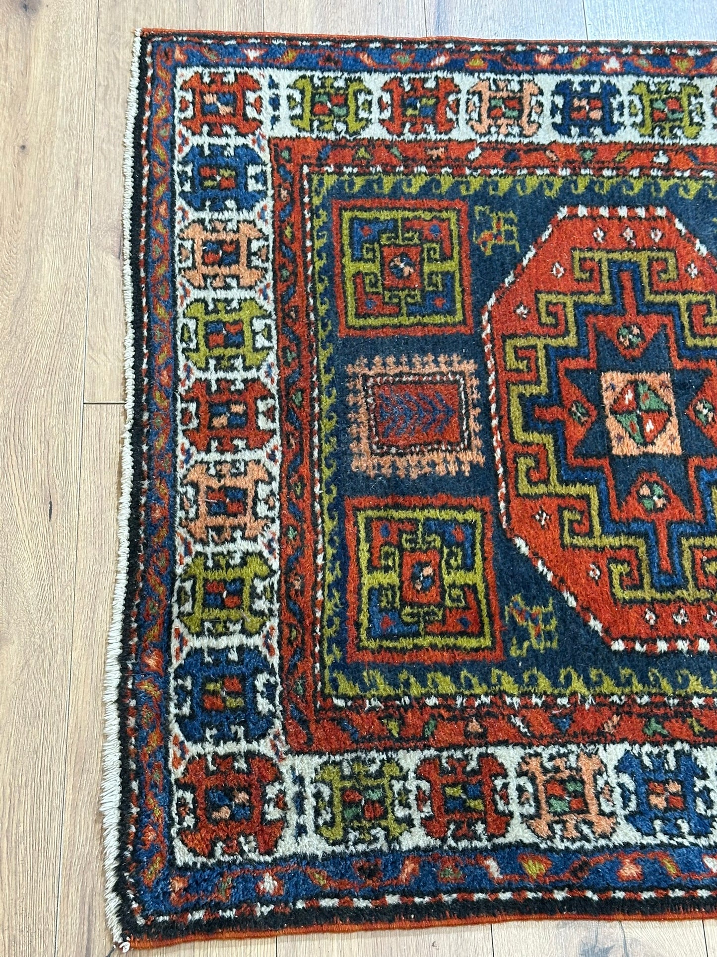Antik Orientteppich handgeknüpft Kasak Naturfarben 156x100 cm