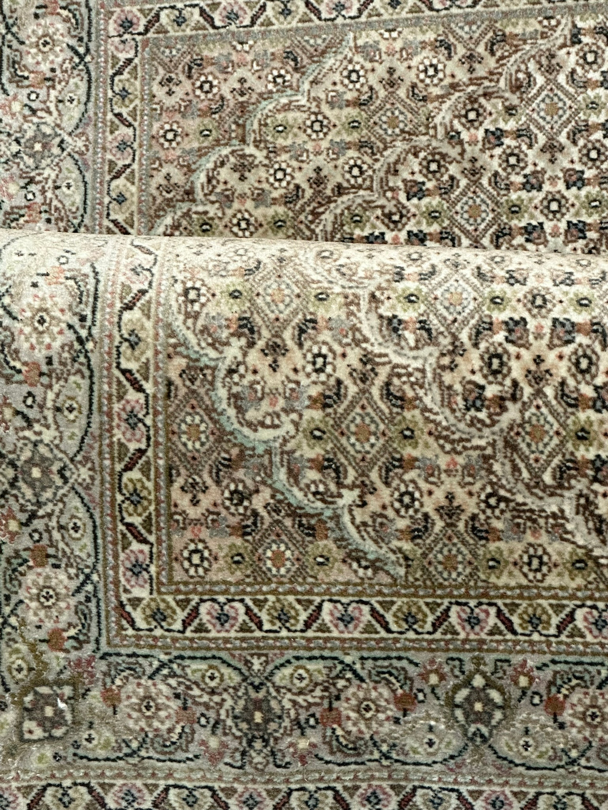 Orientteppich handgeknüpft Täbriz mit Seide 120x83 cm