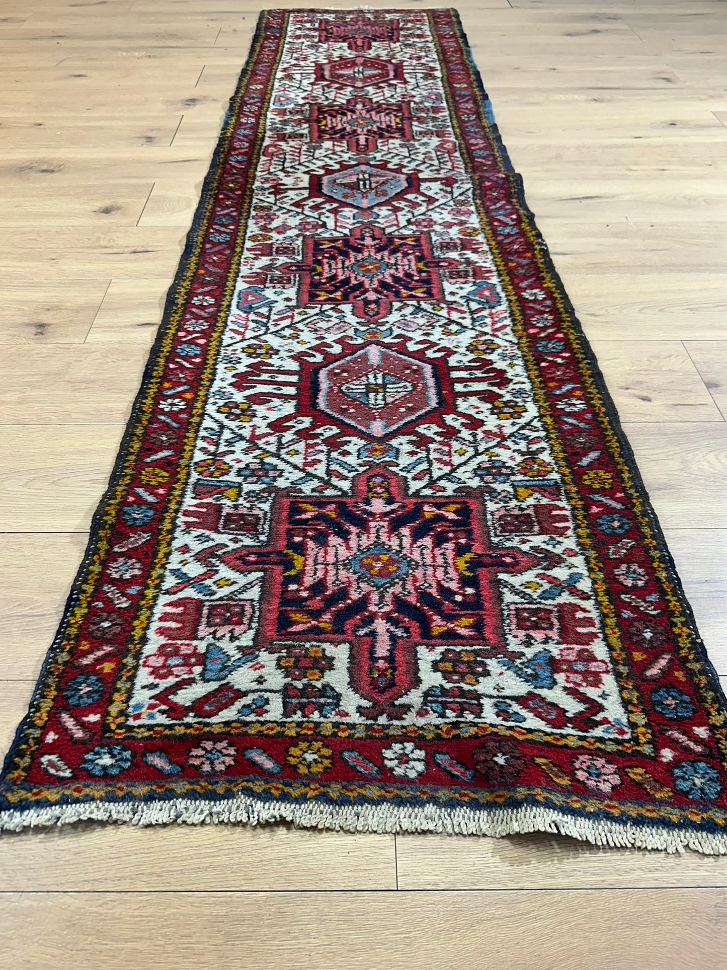 Orientteppich handgeknüpft Heriz Läufer 265x65 cm