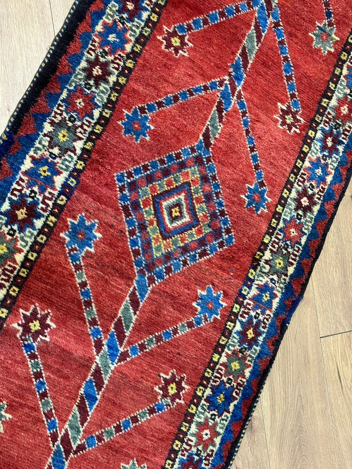 Orientteppich handgeknüpft Gabbeh Läufer 305x82 cm