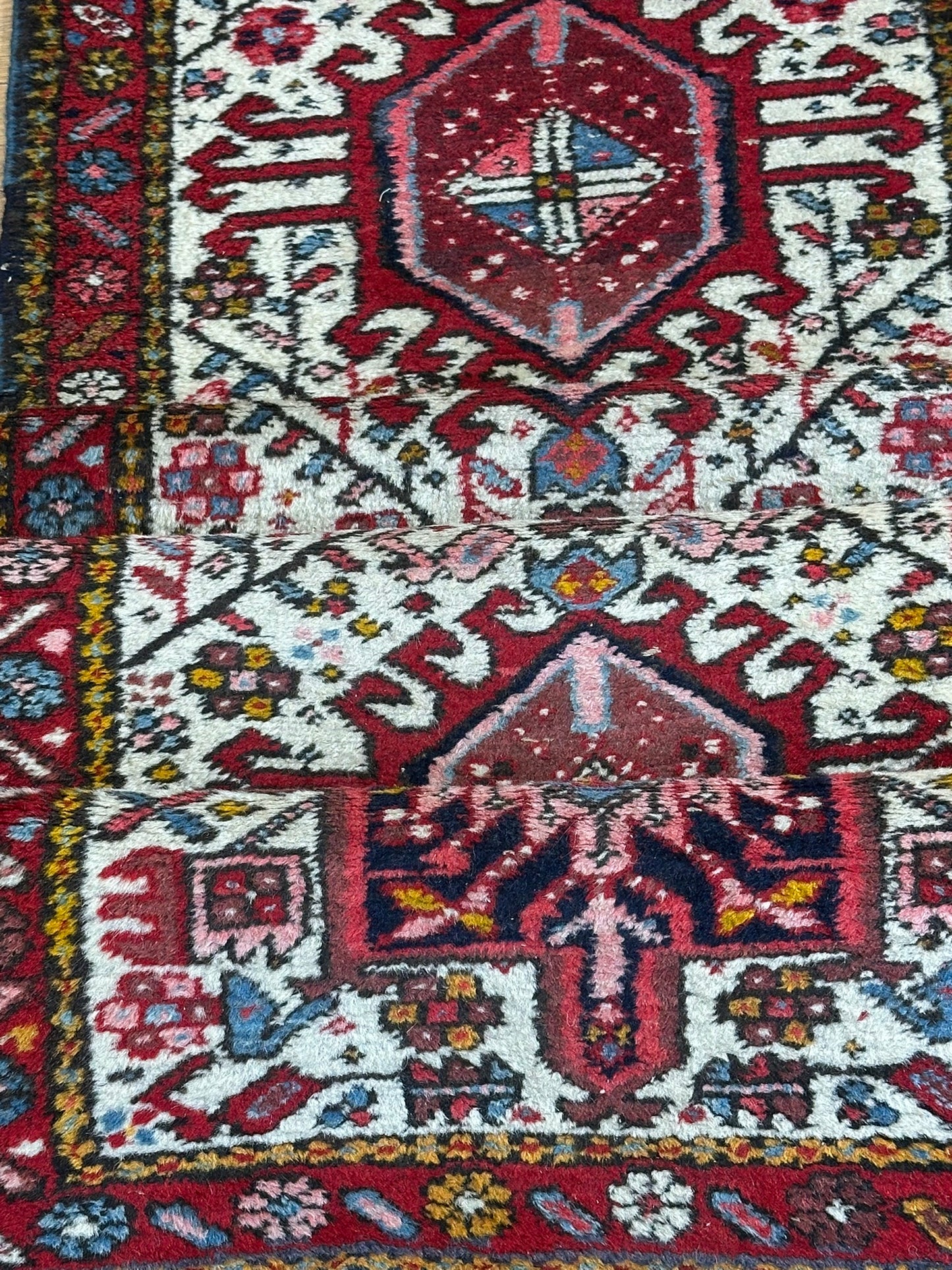 Orientteppich handgeknüpft Heriz Läufer 265x65 cm