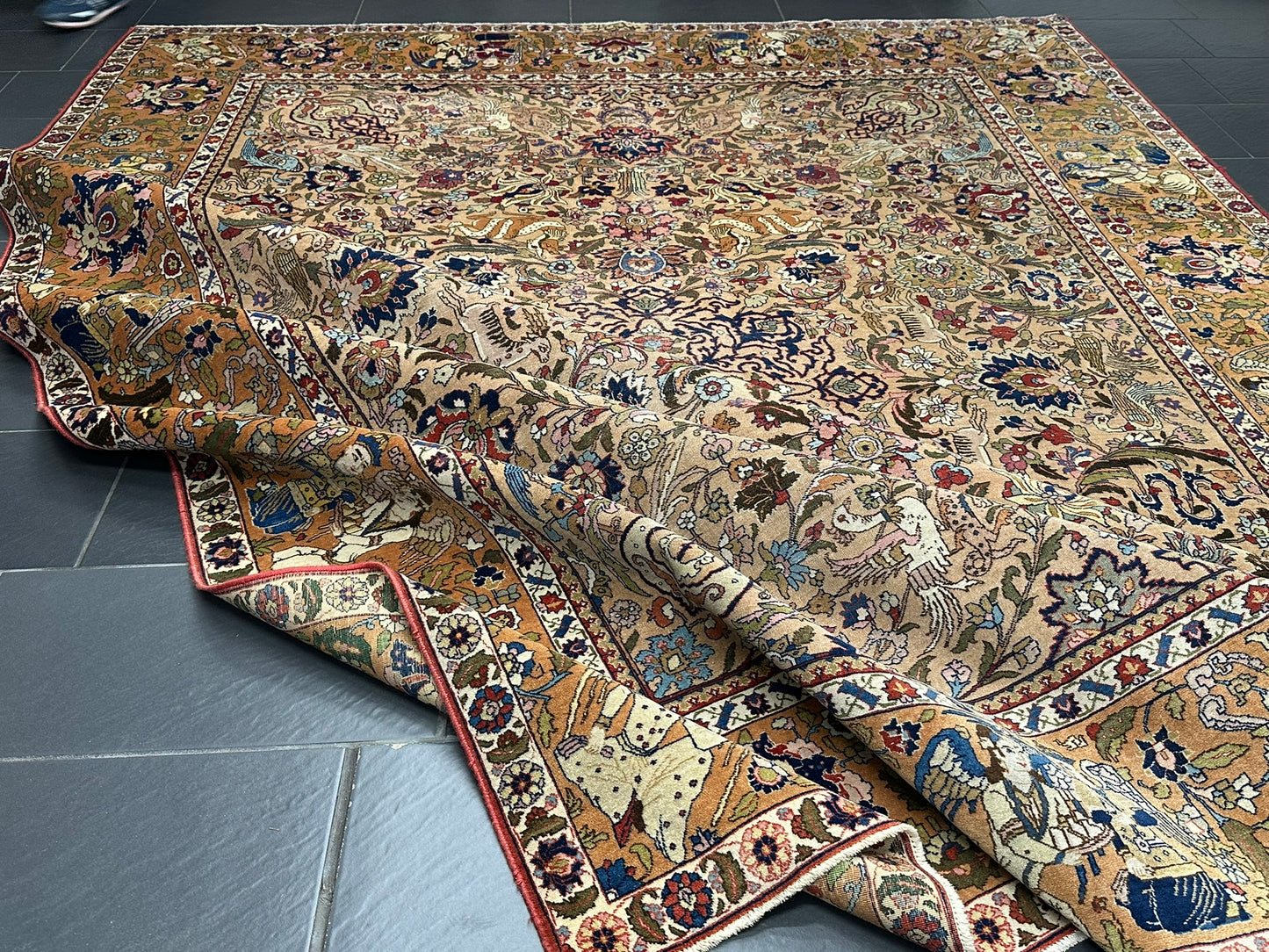 Orientteppich handgeknüpft Kirwan Laver signiert 353x272 cm