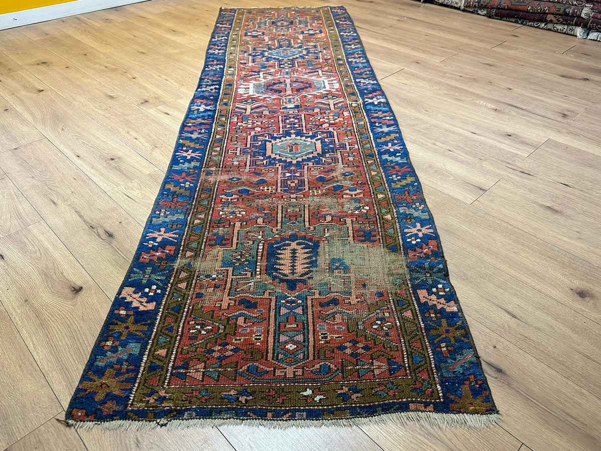 Antiker Orientteppich handgeknüpft Heriz Naturfarben 295x84 cm