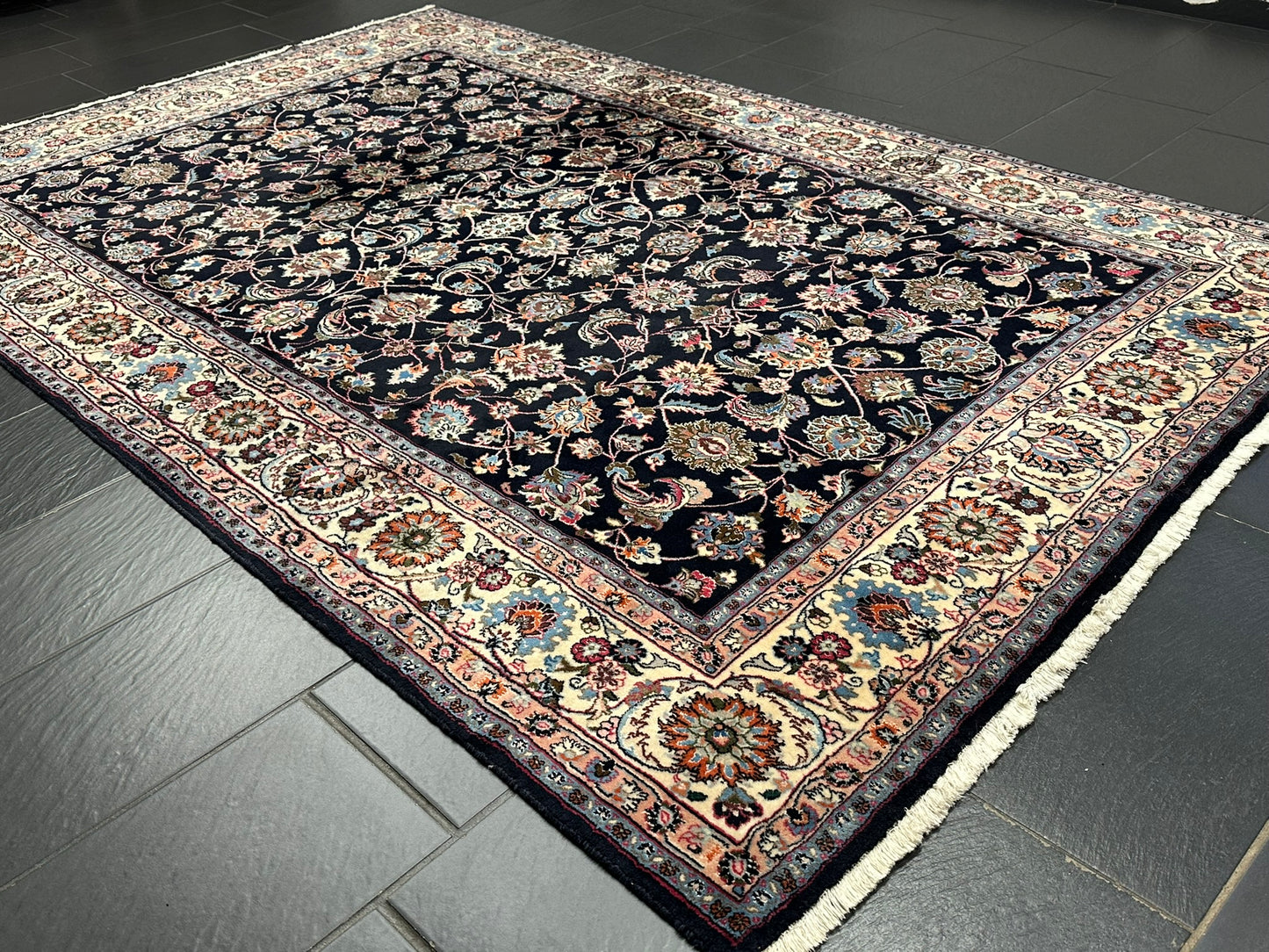 Orientteppich handgeknüpft Mesched Korkwolle 300x192 cm