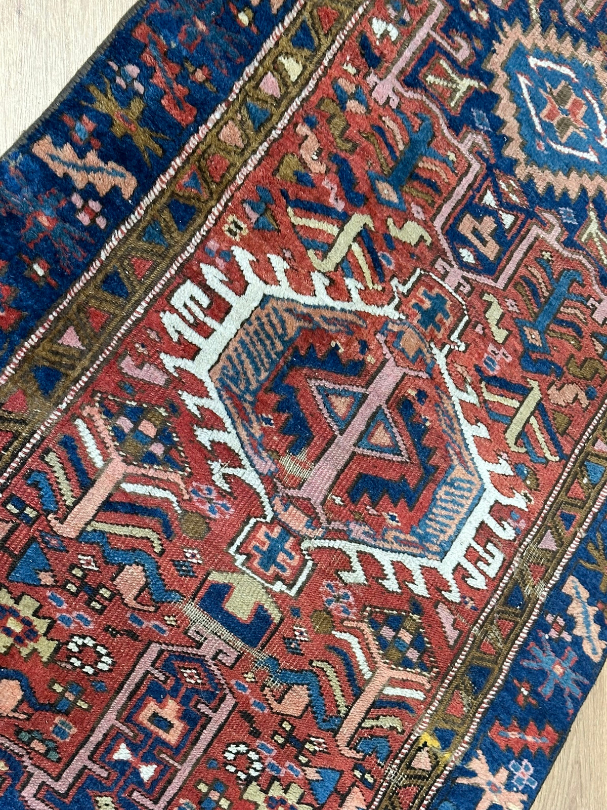 Antiker Orientteppich handgeknüpft Heriz Naturfarben 295x84 cm