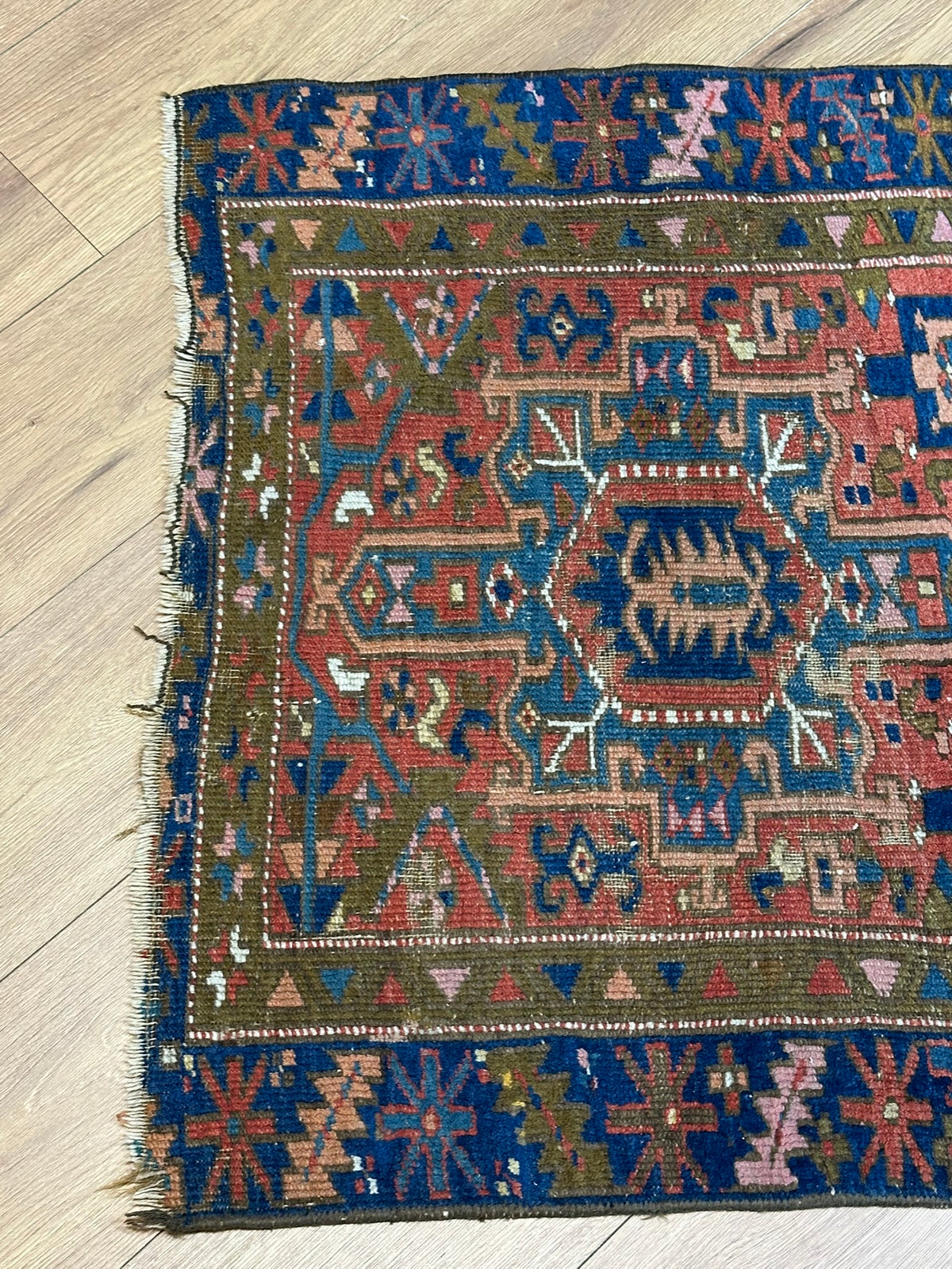 Antiker Orientteppich handgeknüpft Heriz Naturfarben 295x84 cm