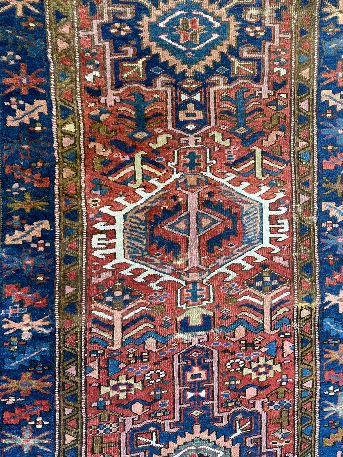 Antiker Orientteppich handgeknüpft Heriz Naturfarben 295x84 cm