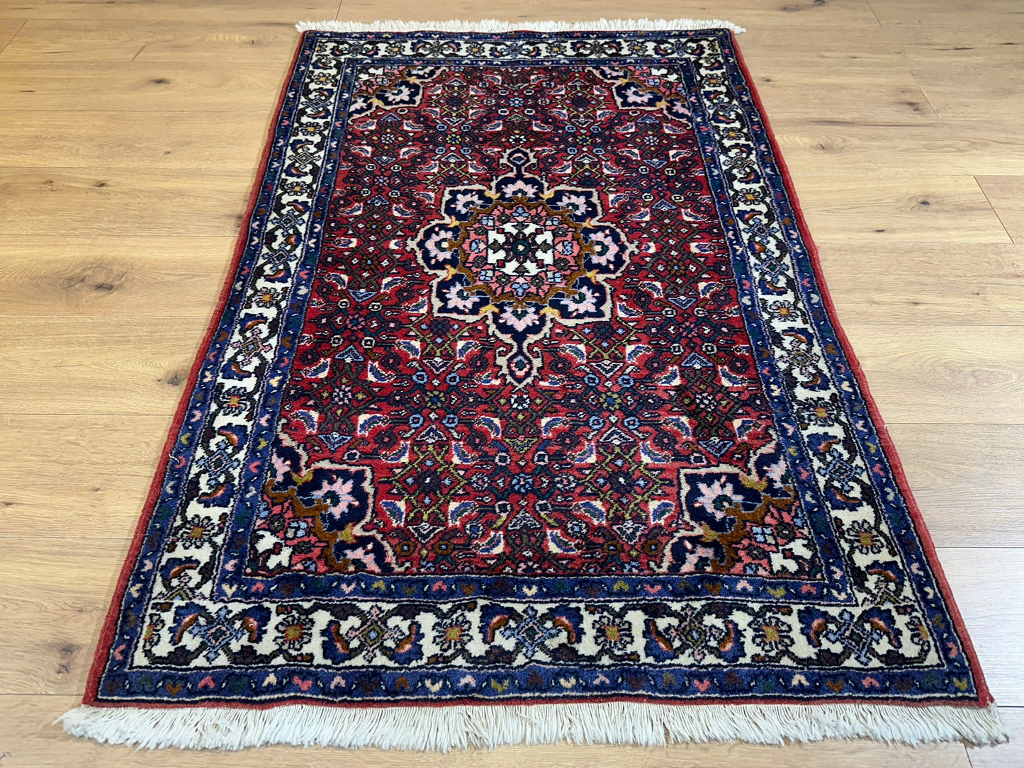 Orientteppich handgeknüpft Bidjar 150x85 cm