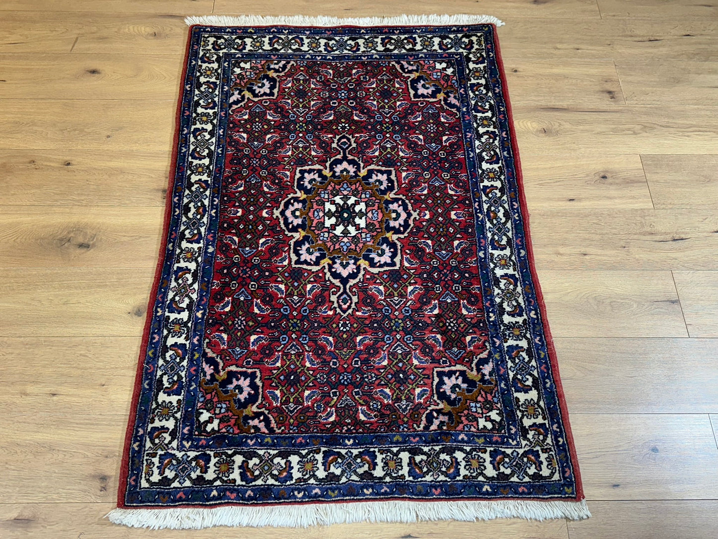 Orientteppich handgeknüpft Bidjar 150x85 cm