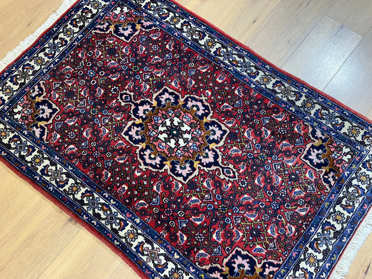 Orientteppich handgeknüpft Bidjar 150x85 cm