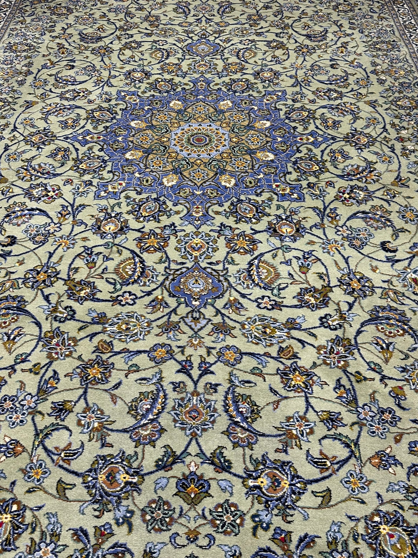 Orientteppich handgeknüpft Keshan Korkwolle signiert 430x313 cm