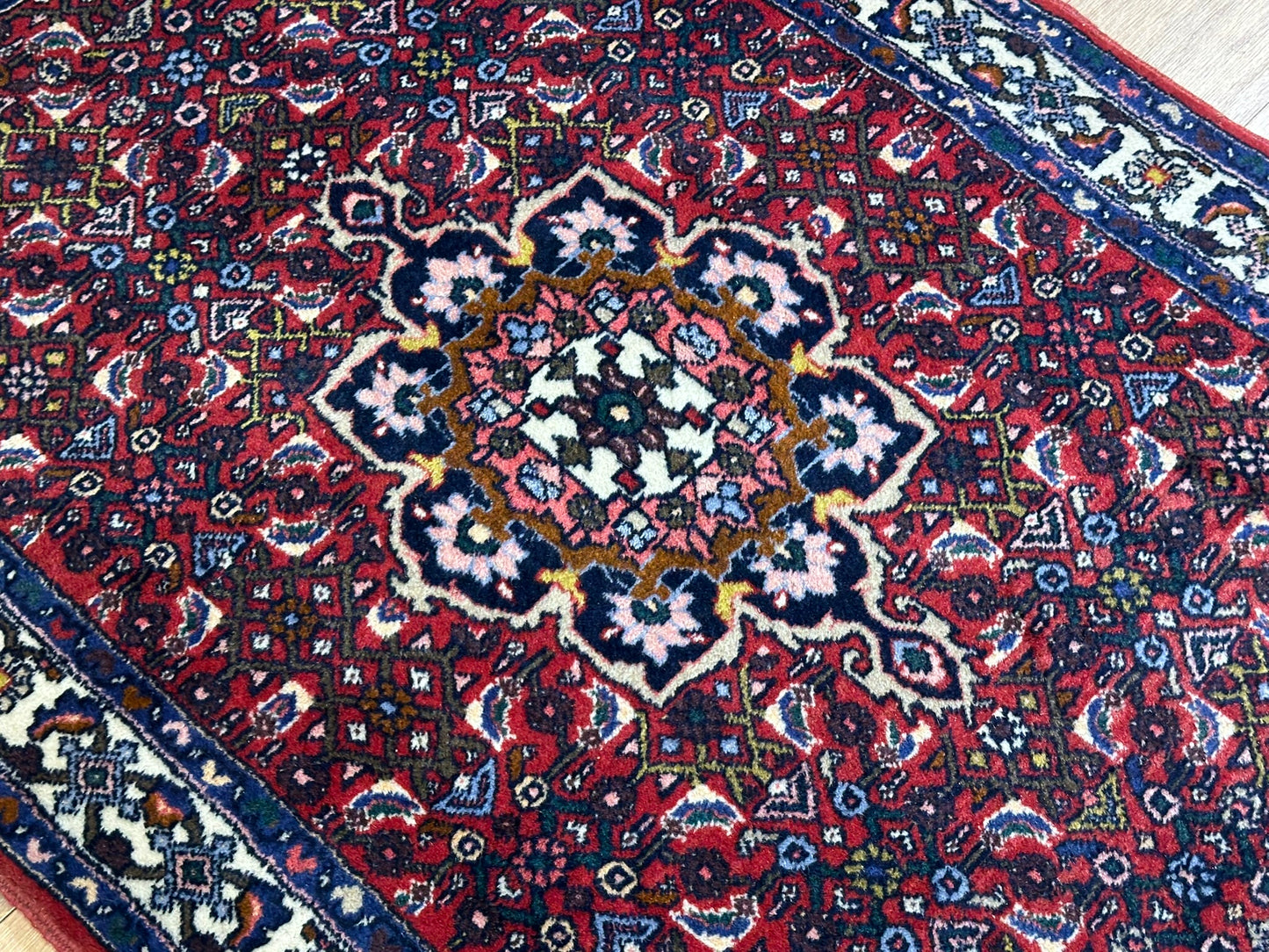 Orientteppich handgeknüpft Bidjar 150x85 cm