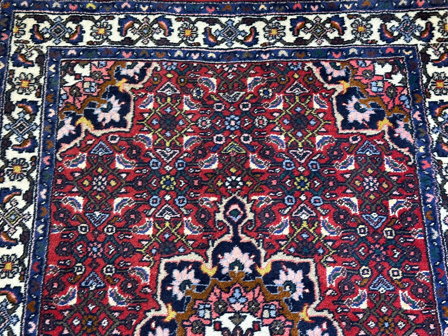 Orientteppich handgeknüpft Bidjar 150x85 cm