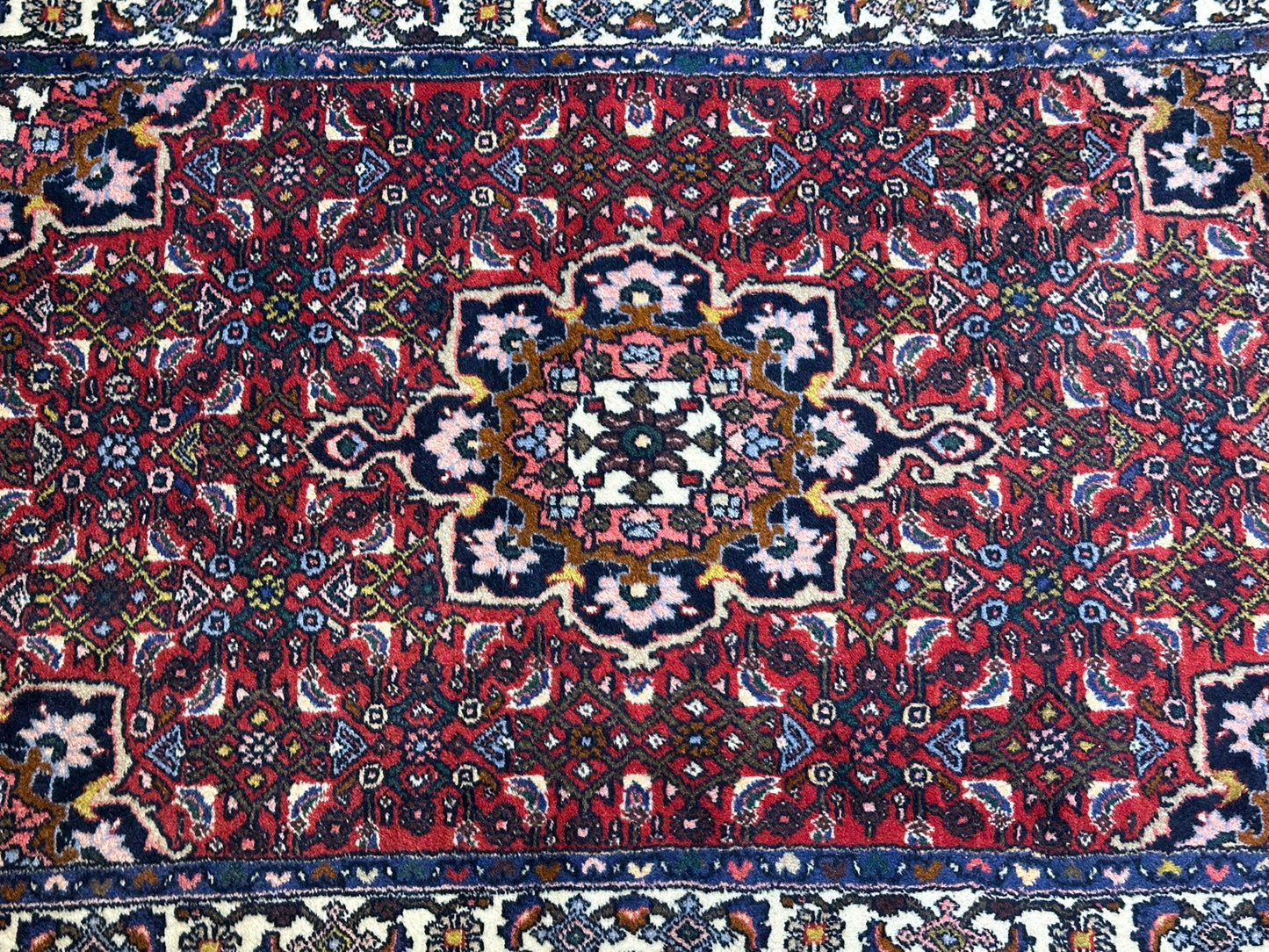Orientteppich handgeknüpft Bidjar 150x85 cm