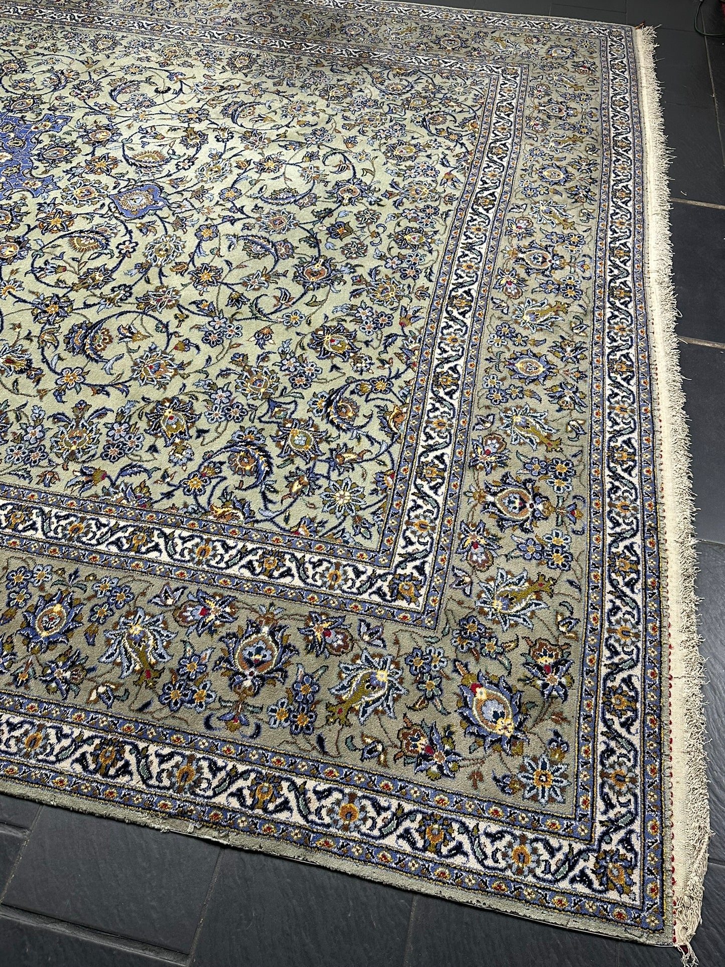 Orientteppich handgeknüpft Keshan Korkwolle signiert 430x313 cm