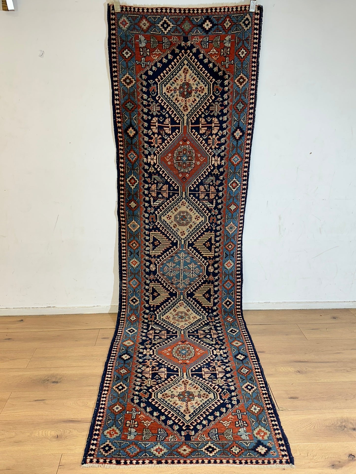 Orientteppich handgeknüpft Ghaschghai Läufer 303x85 cm
