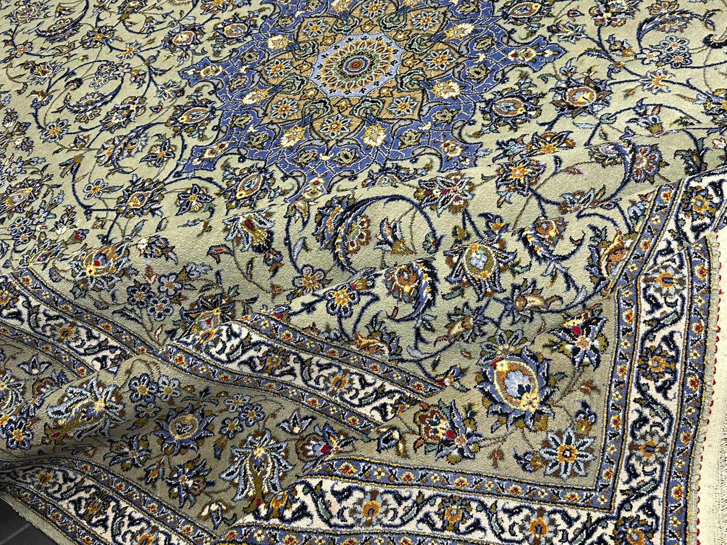 Orientteppich handgeknüpft Keshan Korkwolle signiert 430x313 cm