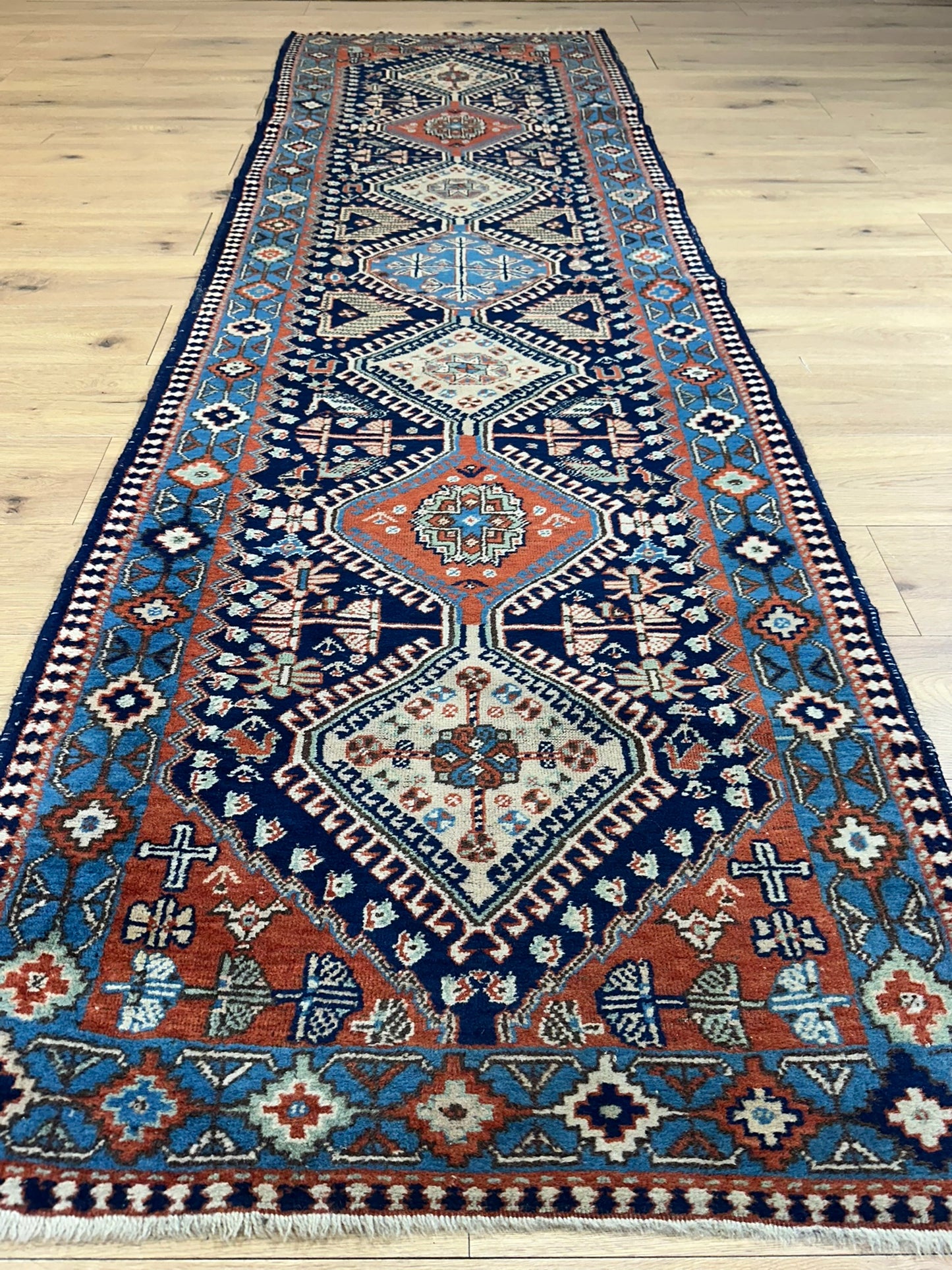 Orientteppich handgeknüpft Ghaschghai Läufer 303x85 cm