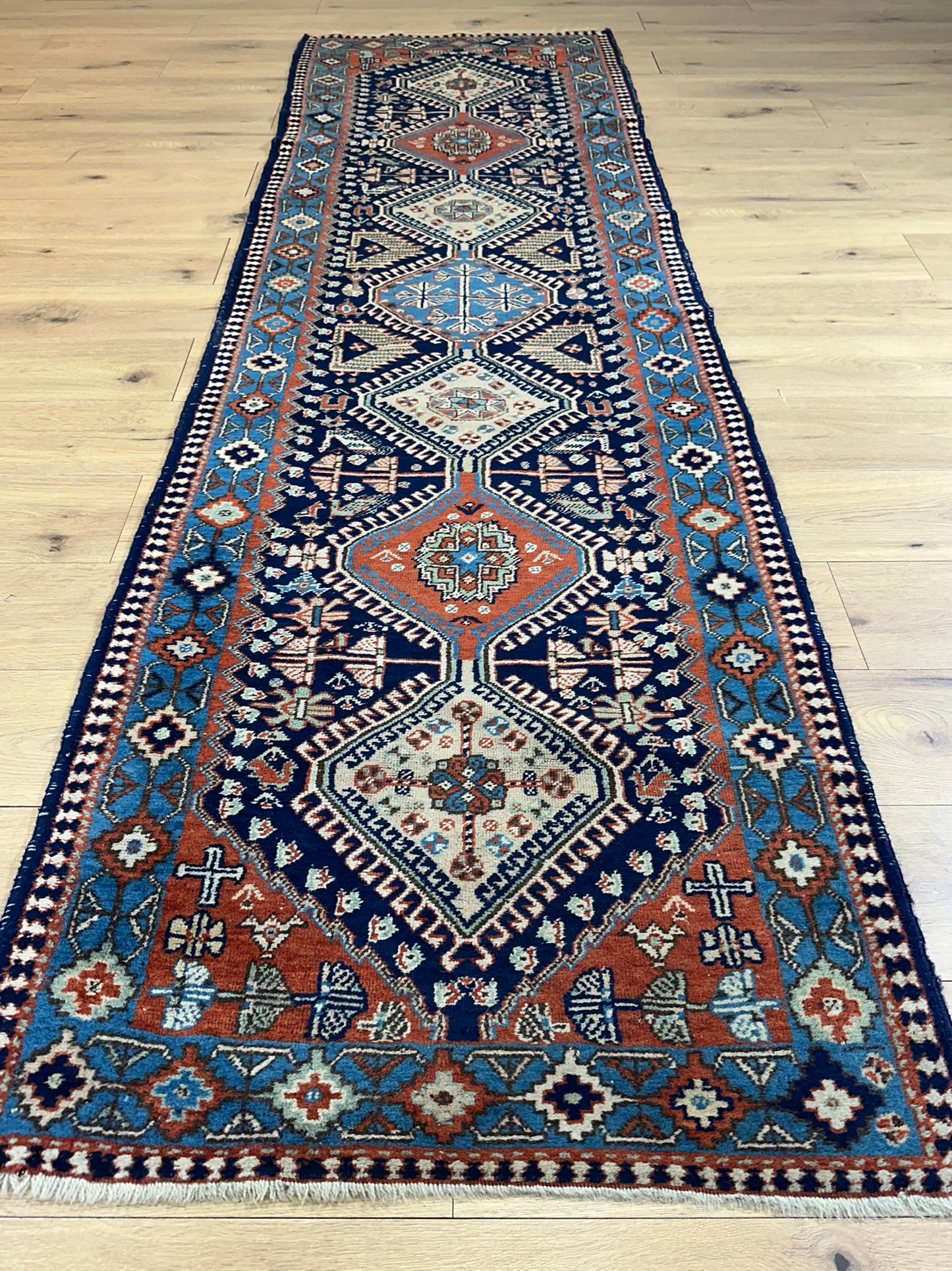 Orientteppich handgeknüpft Ghaschghai Läufer 303x85 cm