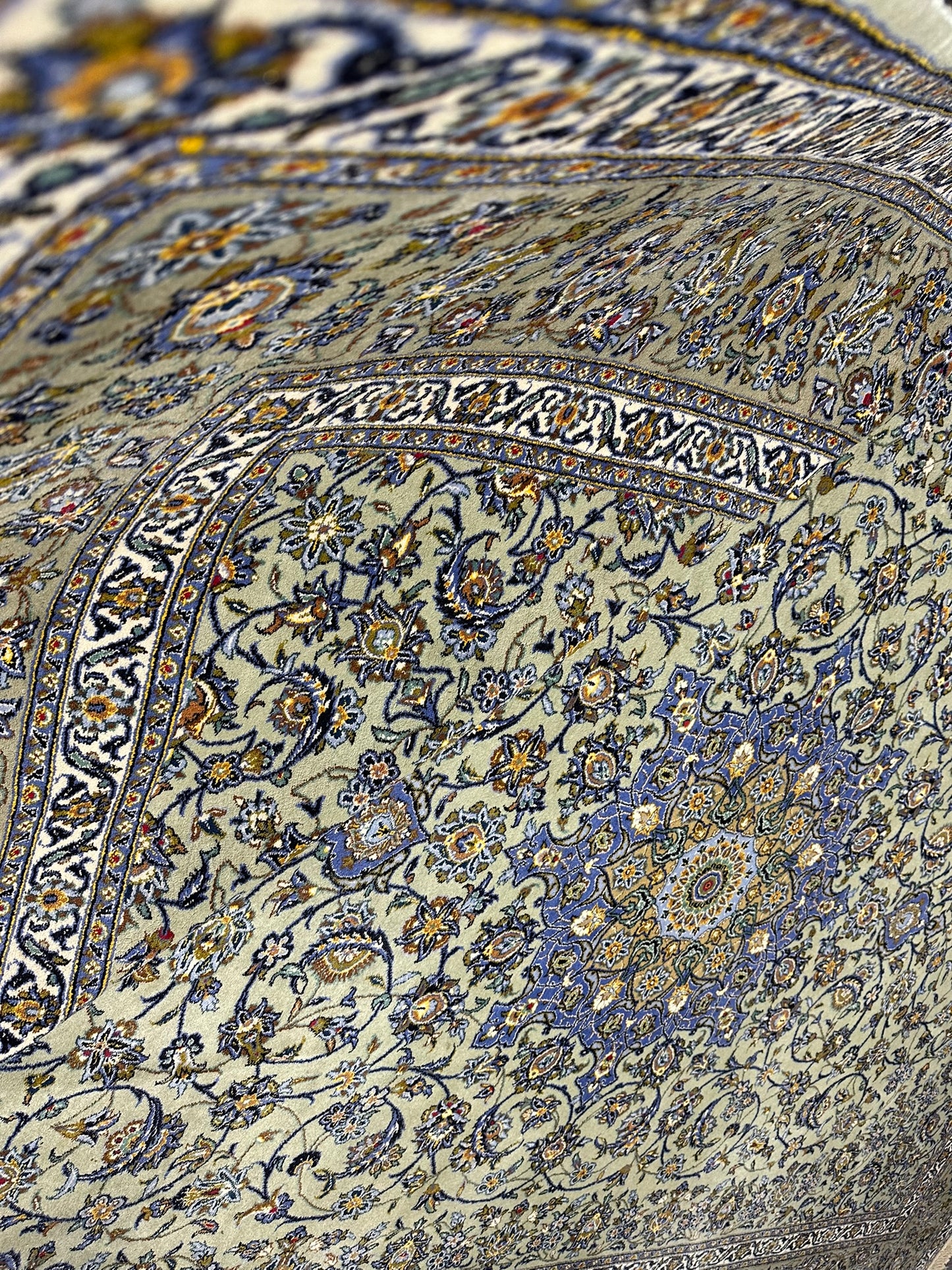 Orientteppich handgeknüpft Keshan Korkwolle signiert 430x313 cm