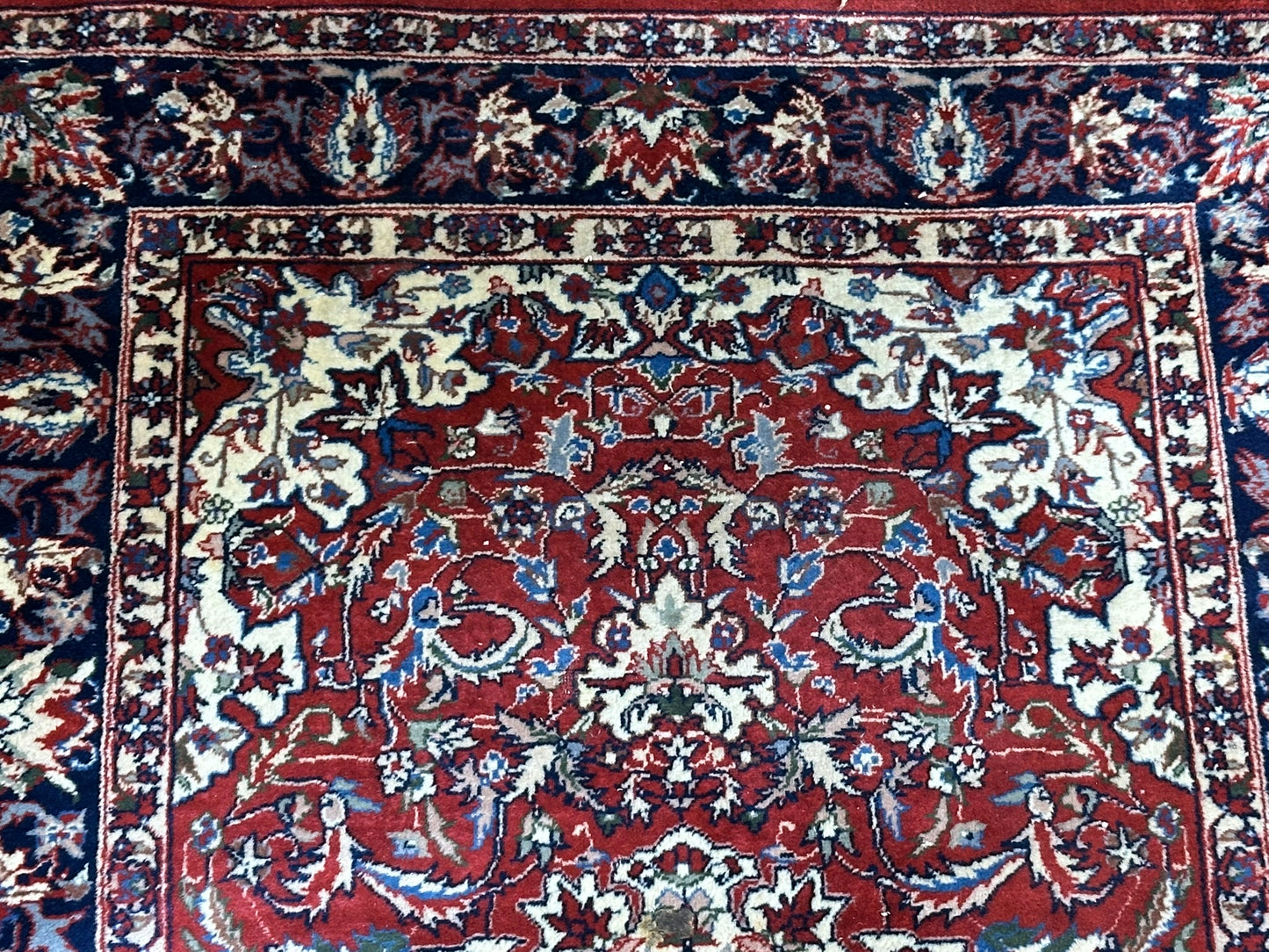 Orientteppich handgeknüpft China Isfahan korkwolle Design 128x80 cm