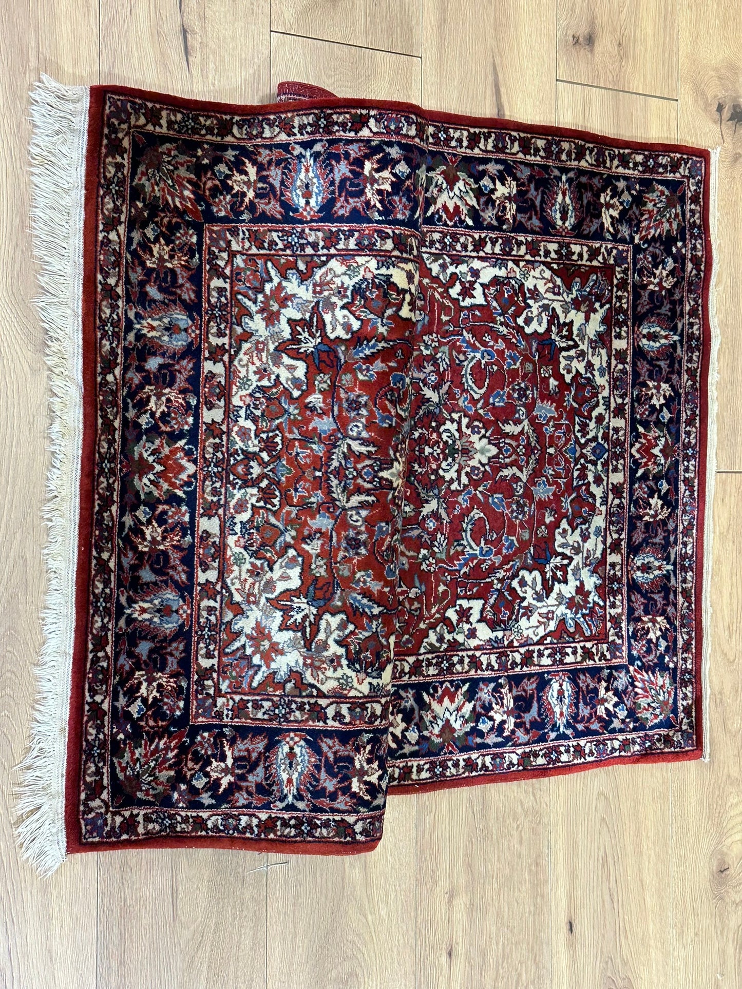 Orientteppich handgeknüpft China Isfahan korkwolle Design 128x80 cm