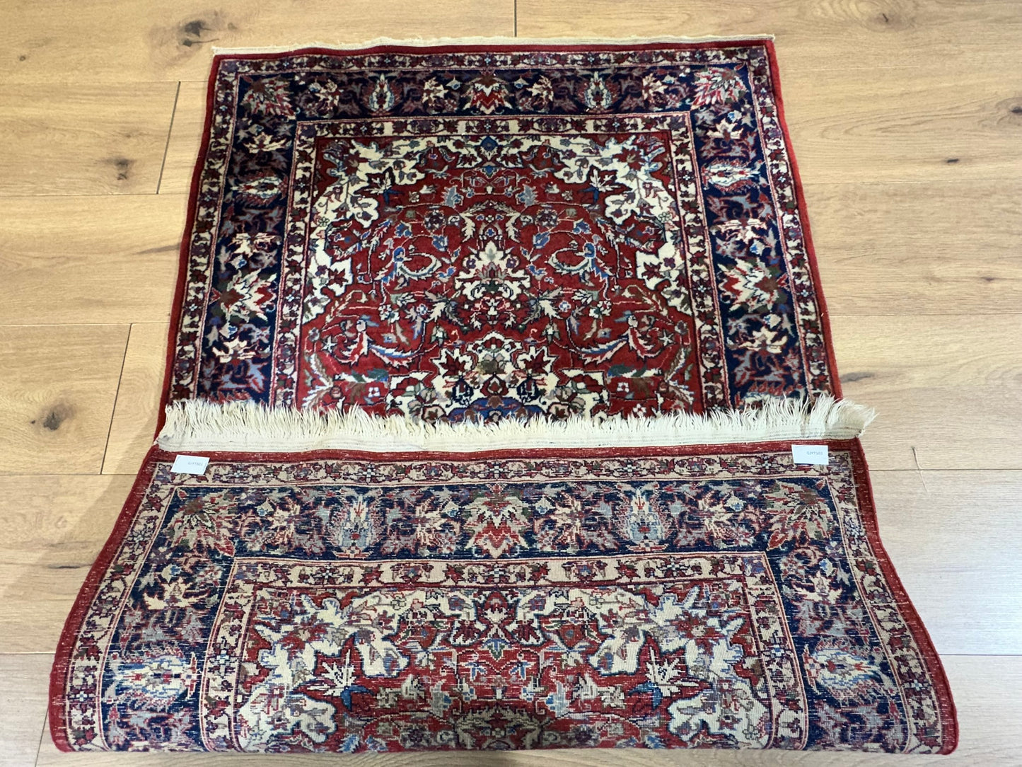 Orientteppich handgeknüpft China Isfahan korkwolle Design 128x80 cm