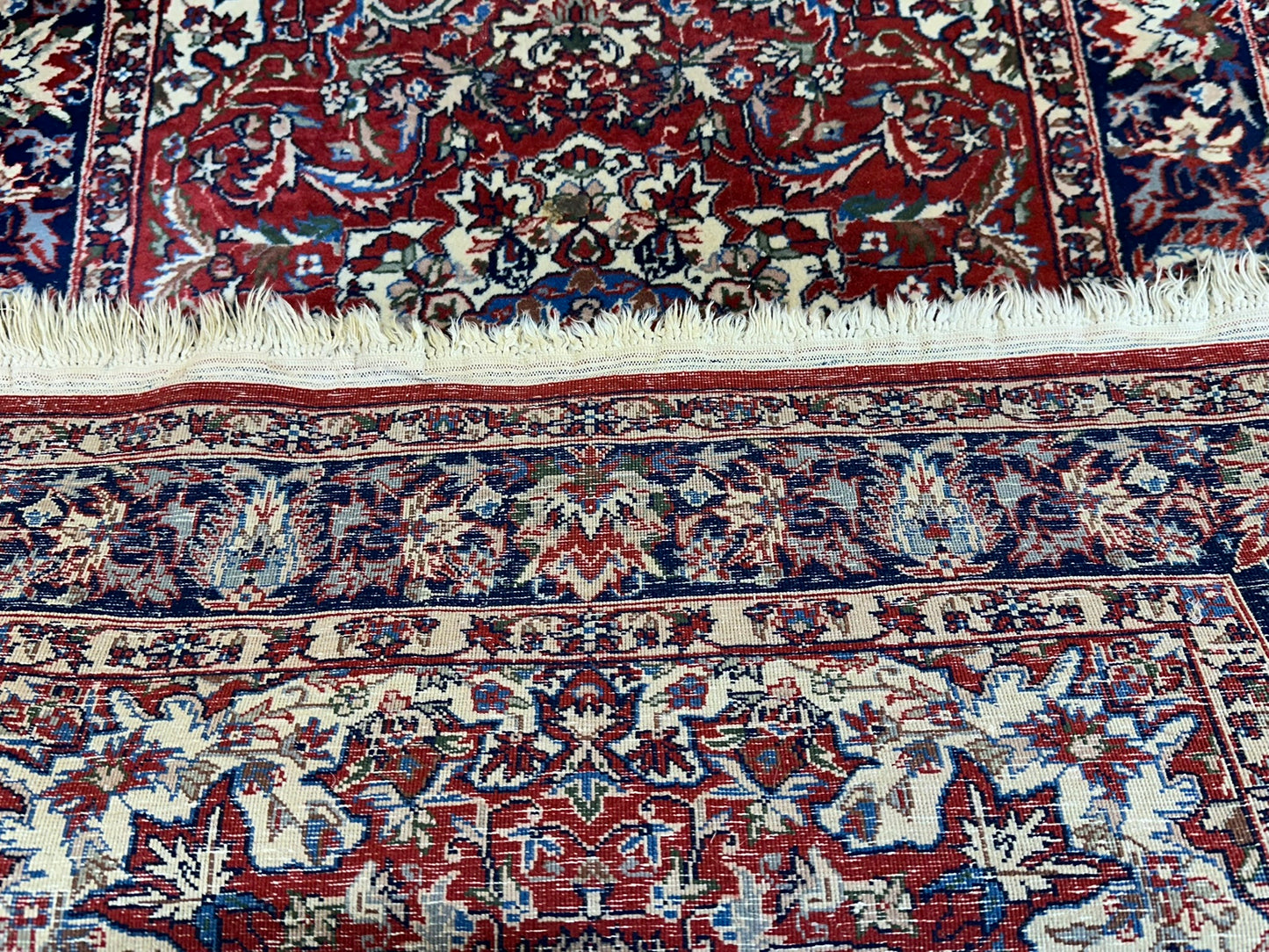 Orientteppich handgeknüpft China Isfahan korkwolle Design 128x80 cm