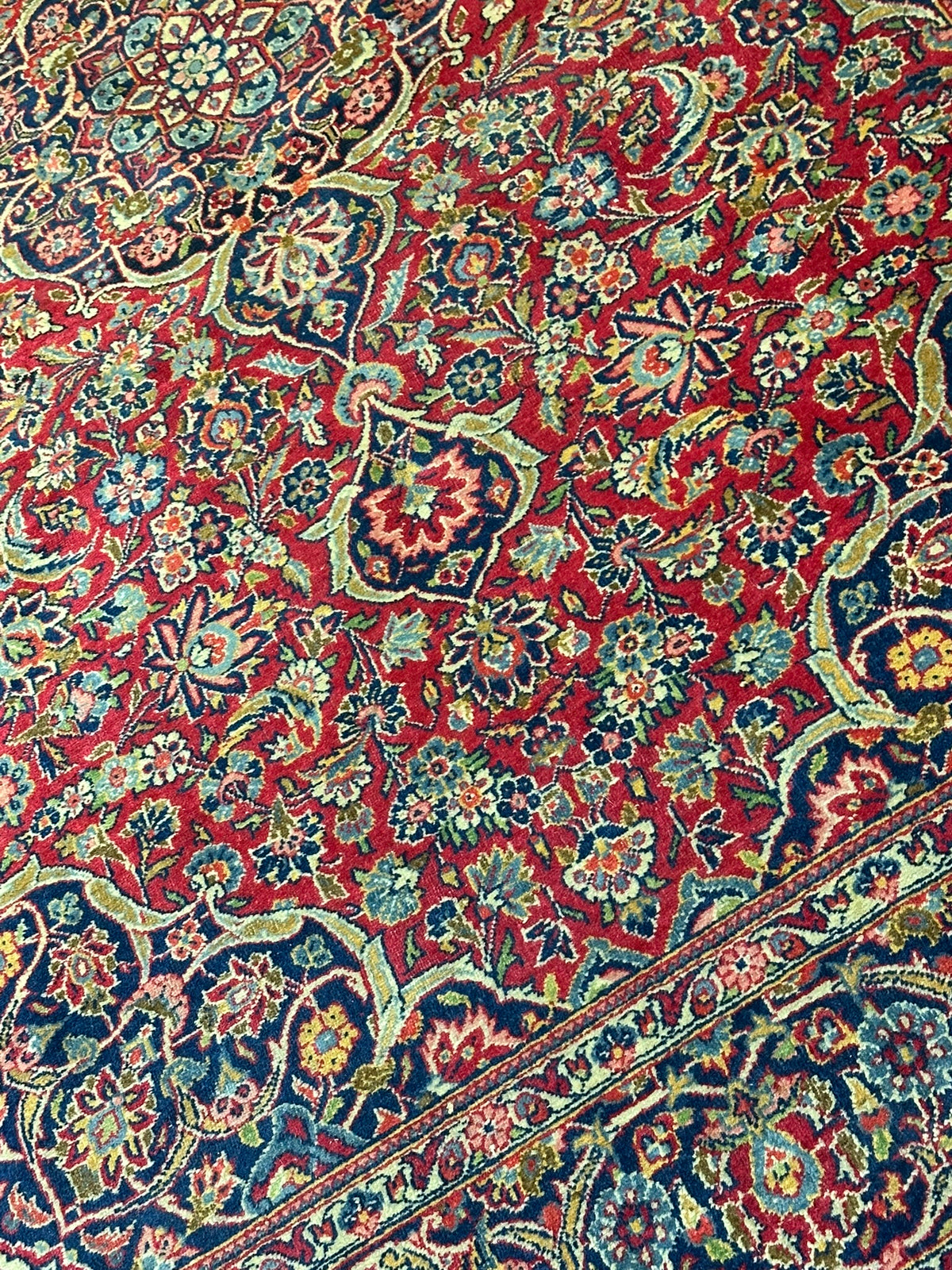 Antiker Orientteppich handgeknüpft  Keschan Korkwolle 220x130 cm