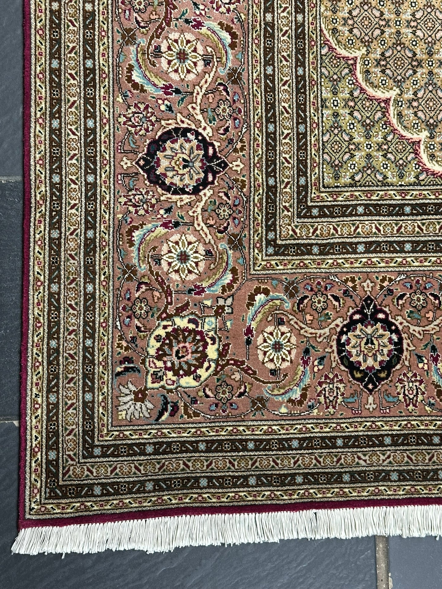 Handgeknüpfter Täbriz Teppich 350x250 cm – Mahi Muster mit Seide