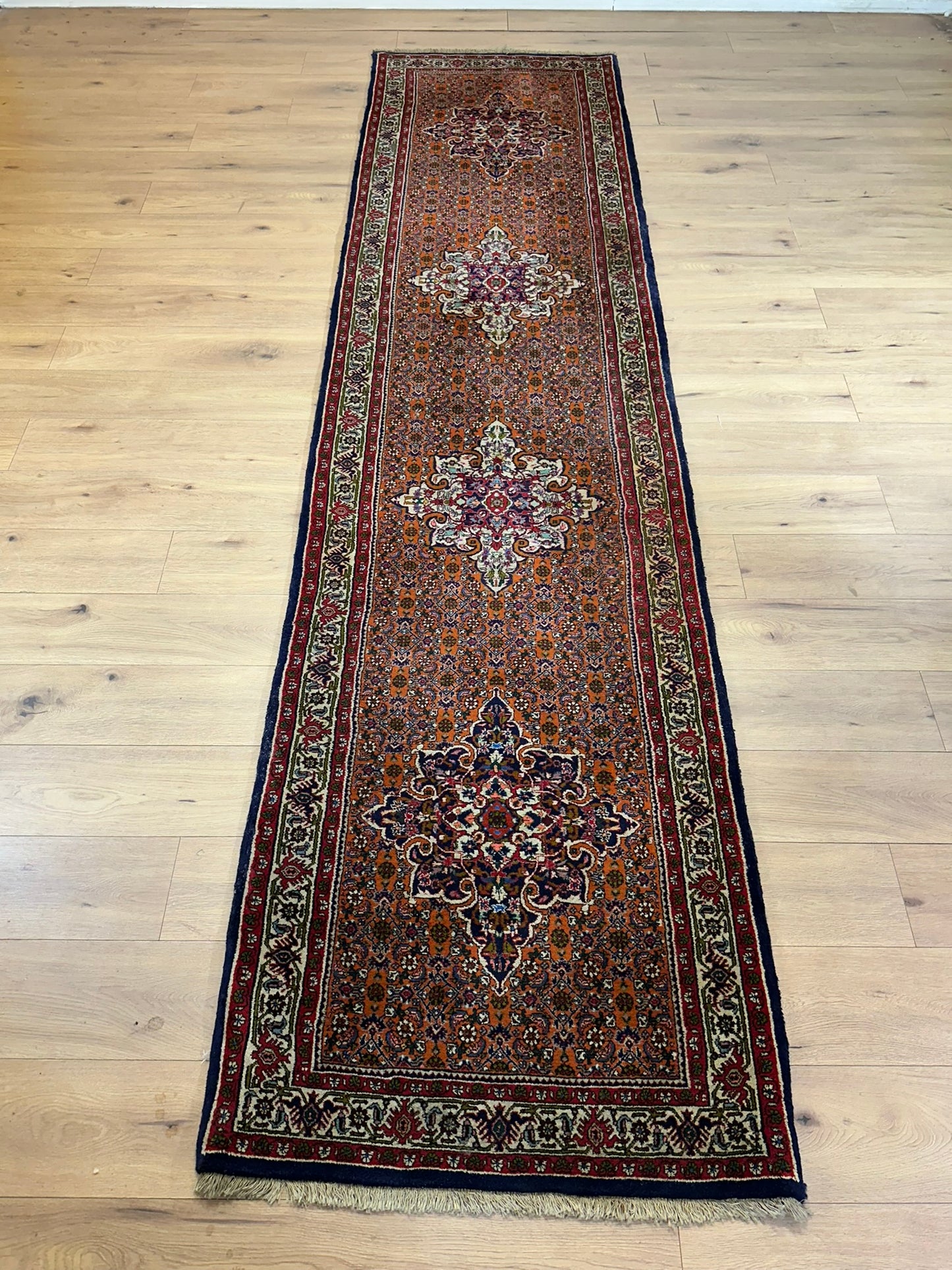 Orientteppich handgeknüpft Bidjar Läufer 383x94 cm