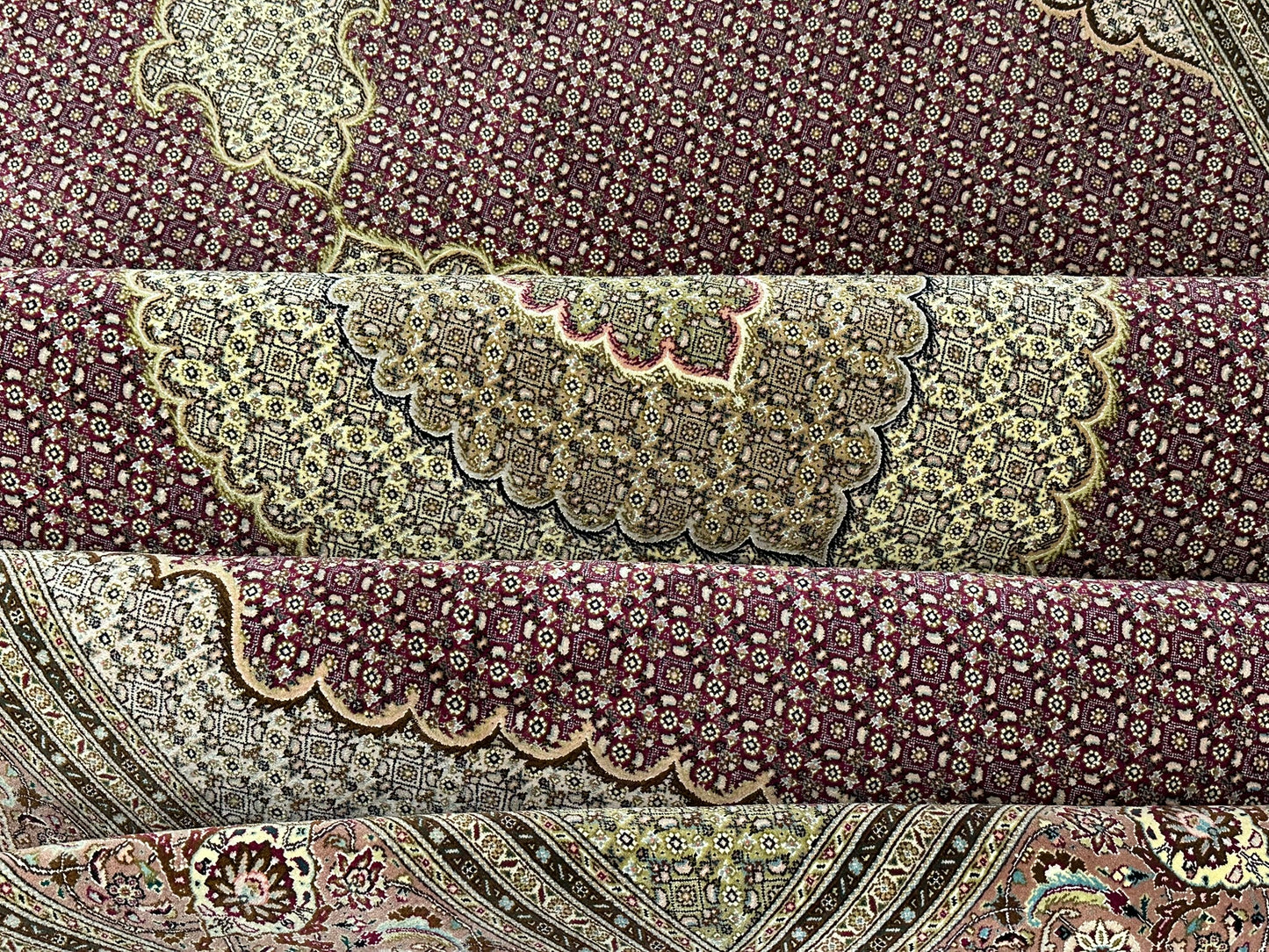 Handgeknüpfter Täbriz Teppich 350x250 cm – Mahi Muster mit Seide