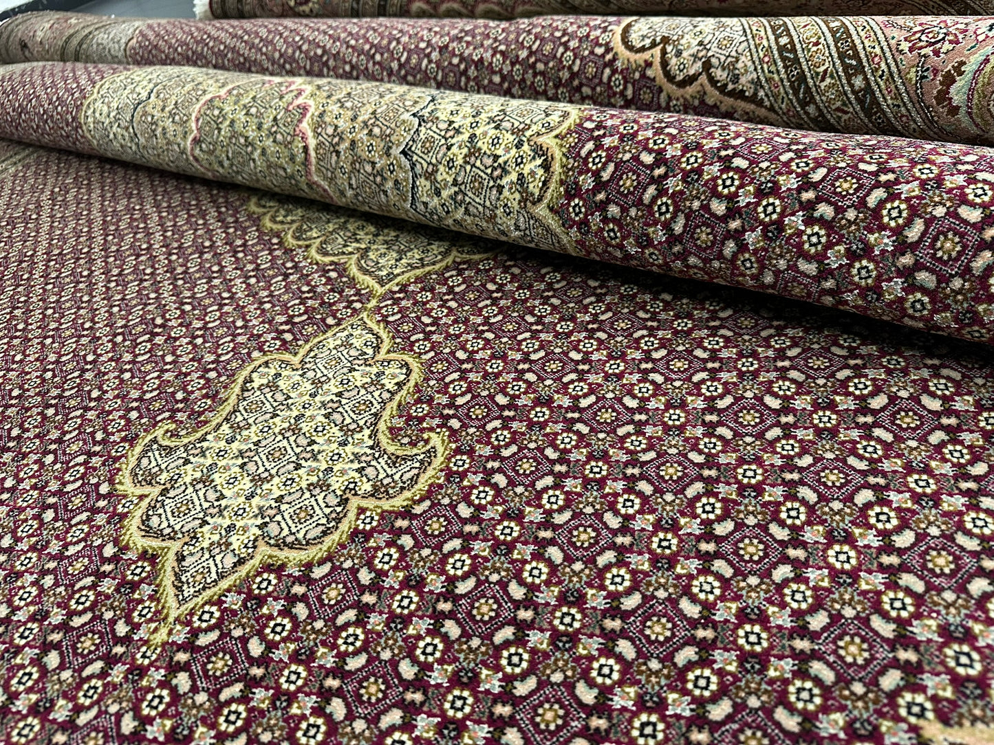 Handgeknüpfter Täbriz Teppich 350x250 cm – Mahi Muster mit Seide