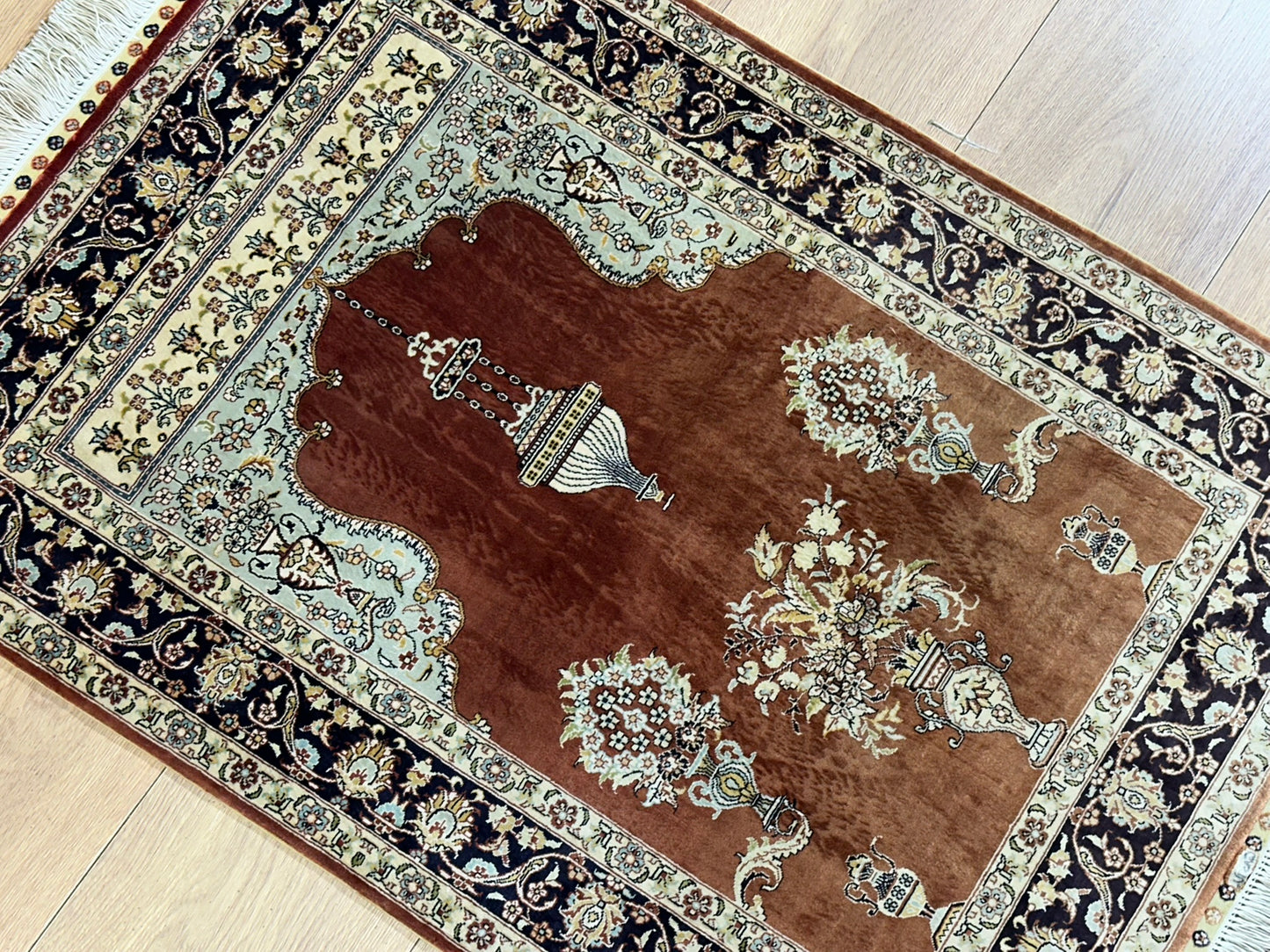 Orientteppich handgeknüpft China Hereke Seide auf Seide 95x65 cm