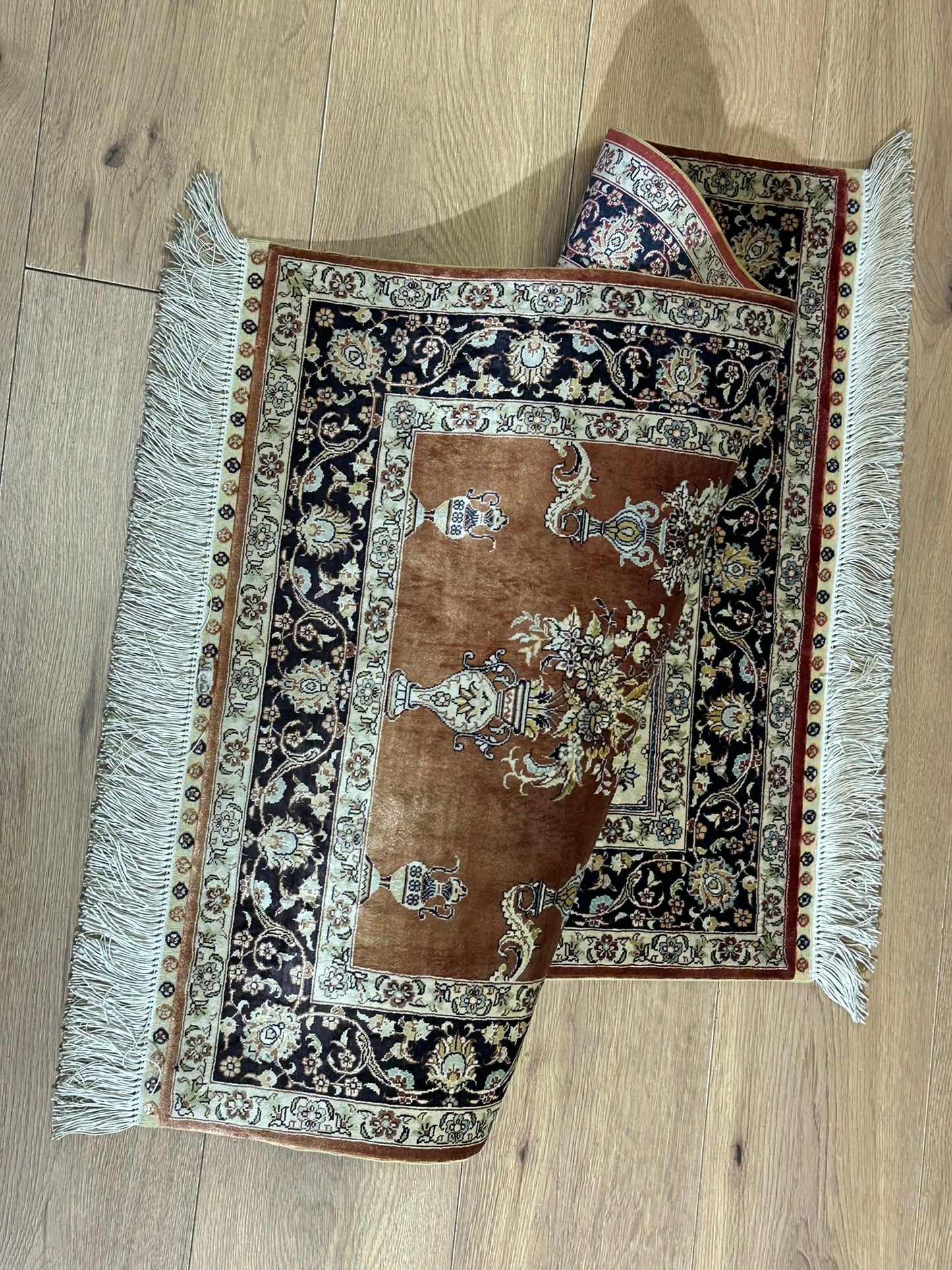 Orientteppich handgeknüpft China Hereke Seide auf Seide 95x65 cm