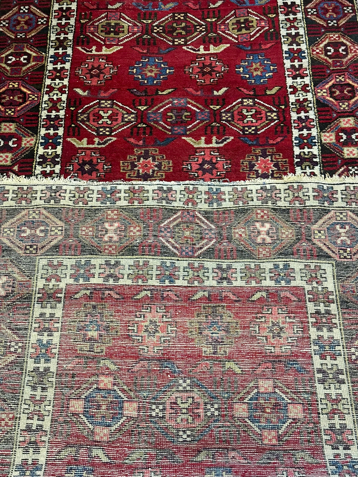 Orientteppich handgeknüpft antiker Kazak naturfarben 333x117 cm