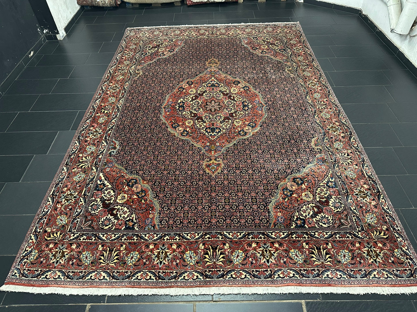 orientteppich handgeknüpft Bidjar Korkwolle medallion 370x258 cm