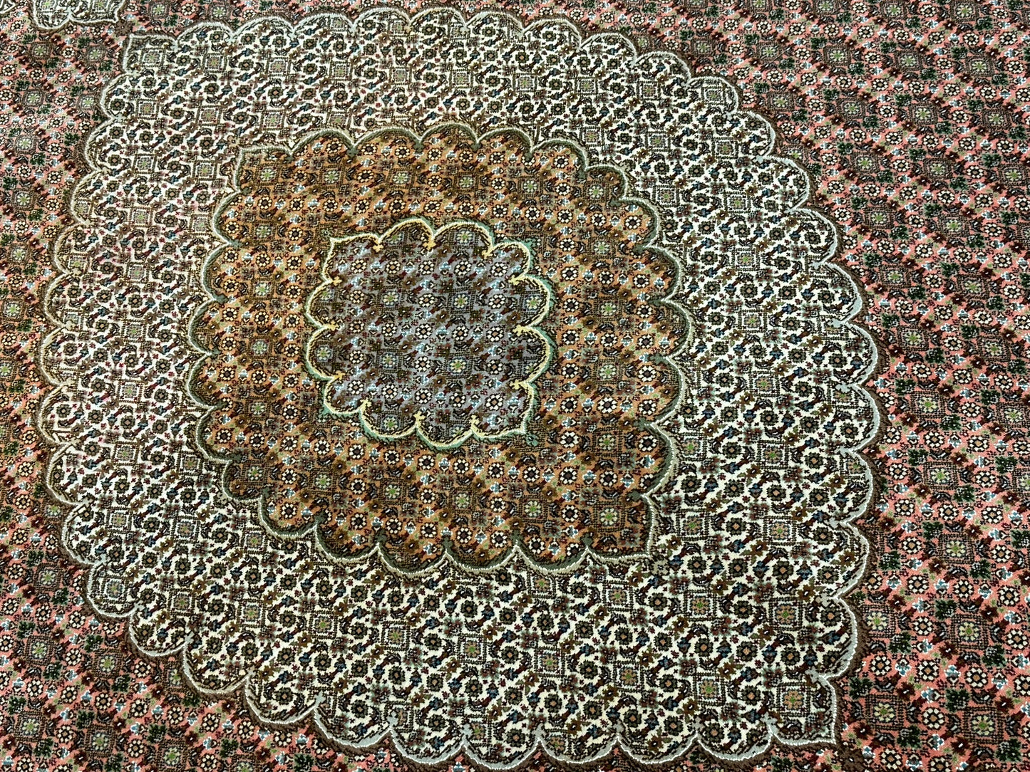 Handgeknüpfter Täbriz Mahi Teppich mit Seide 345x246 cm