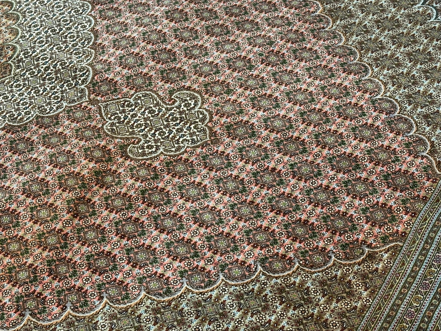 Handgeknüpfter Täbriz Mahi Teppich mit Seide 345x246 cm