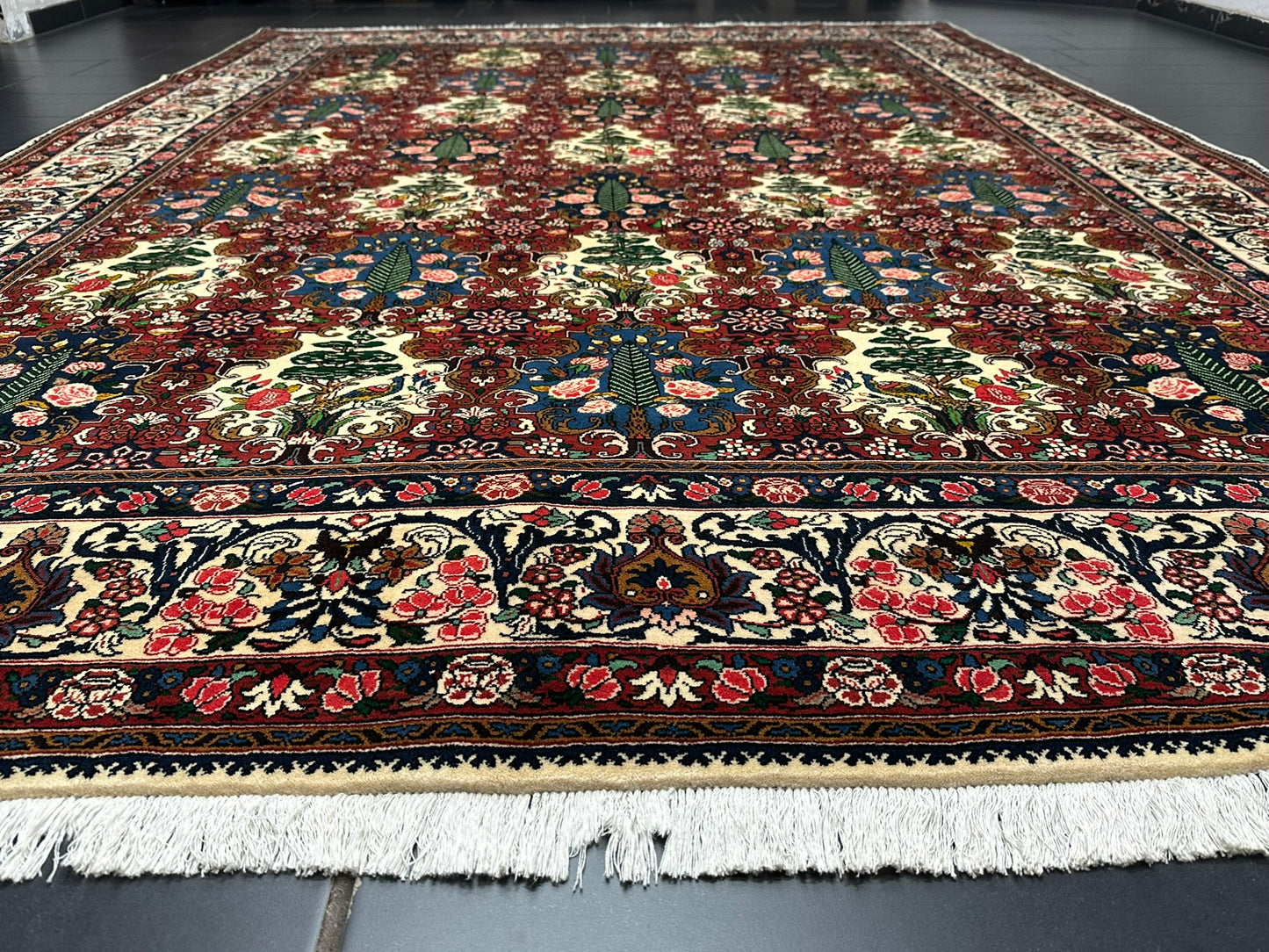 Handgeknüpfter Bachtiar felder  Garten Teppich 365x256 cm Neu